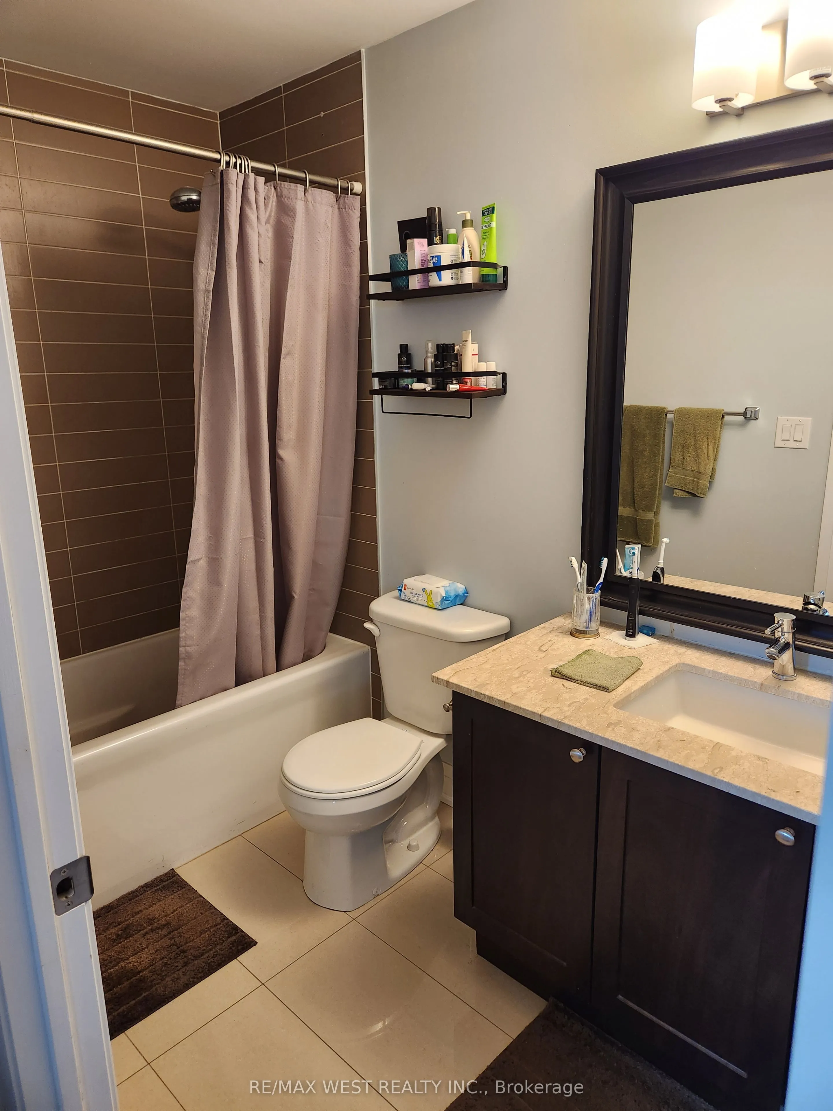 24 Woodstream Boulevard, #613