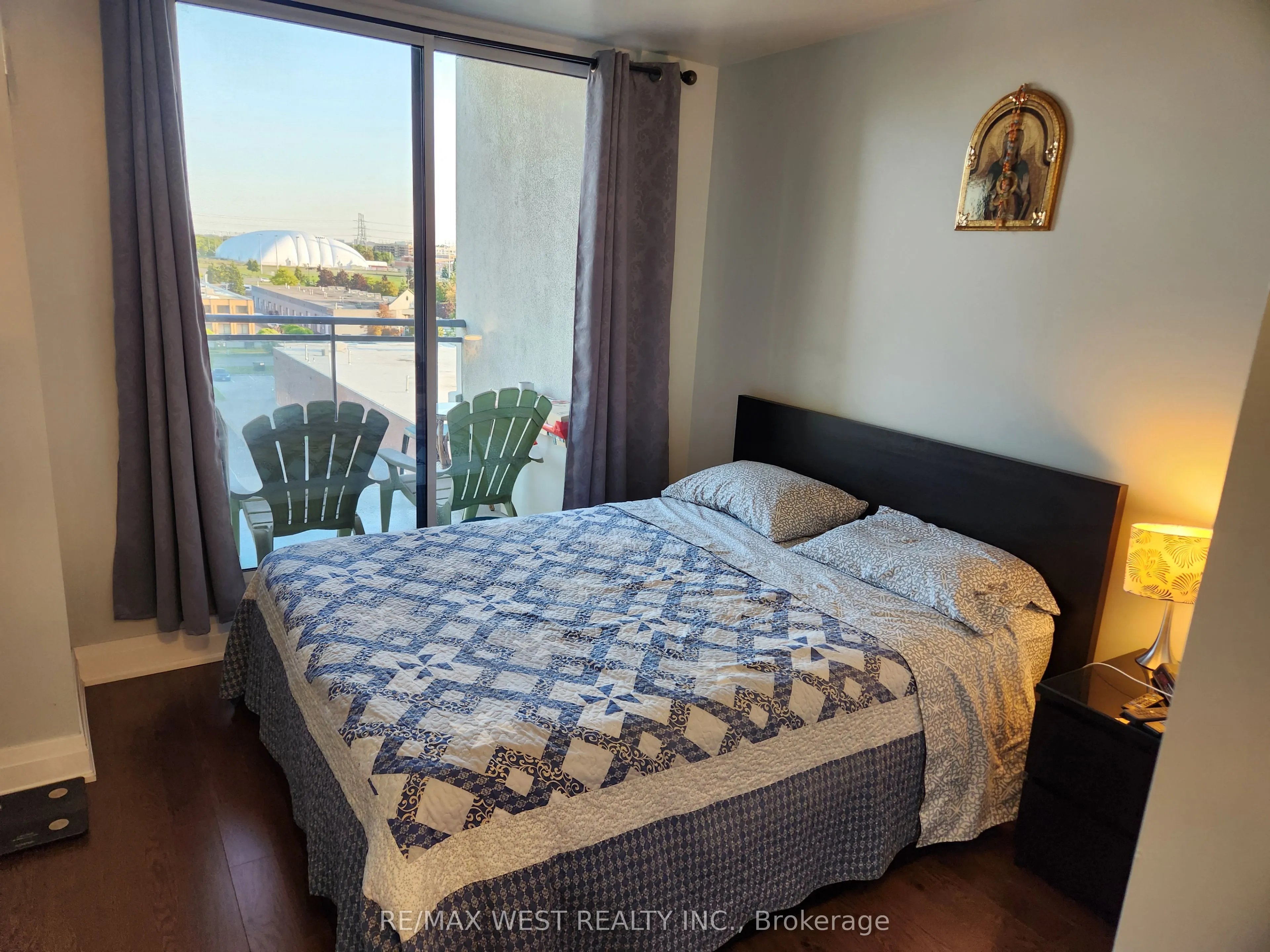 24 Woodstream Boulevard, #613