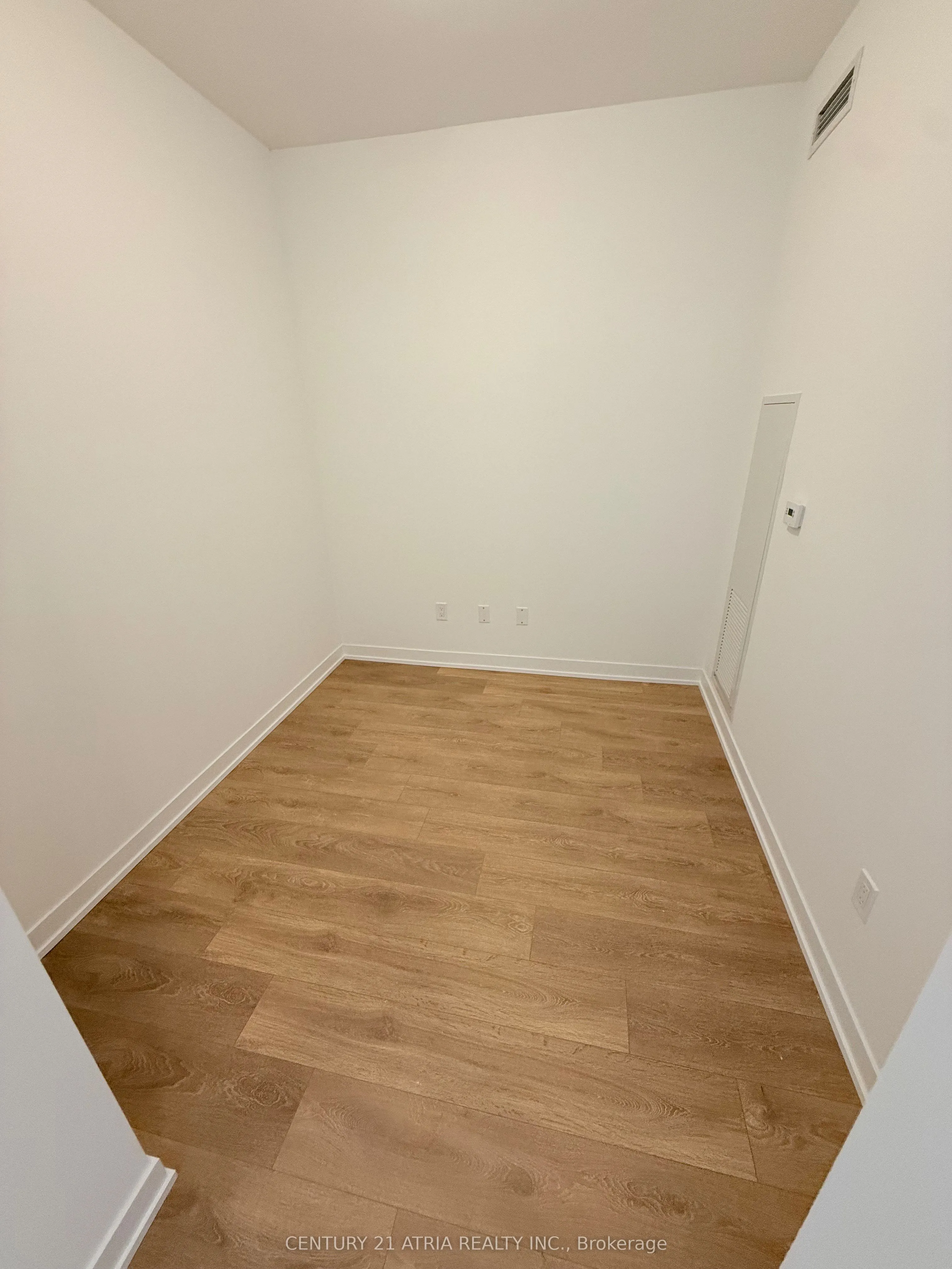 10 Abeja Street N, #2608