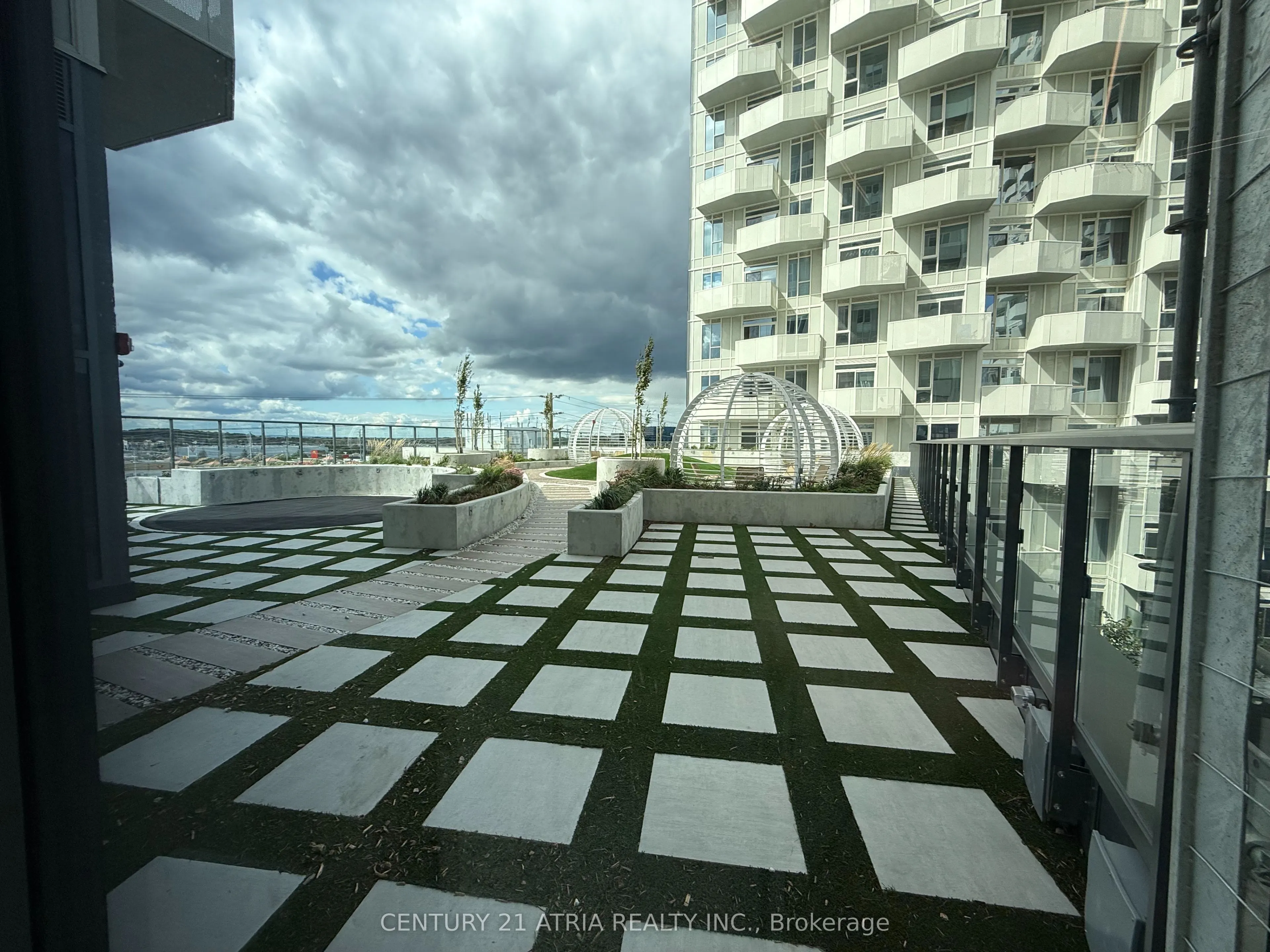 10 Abeja Street N, #2608