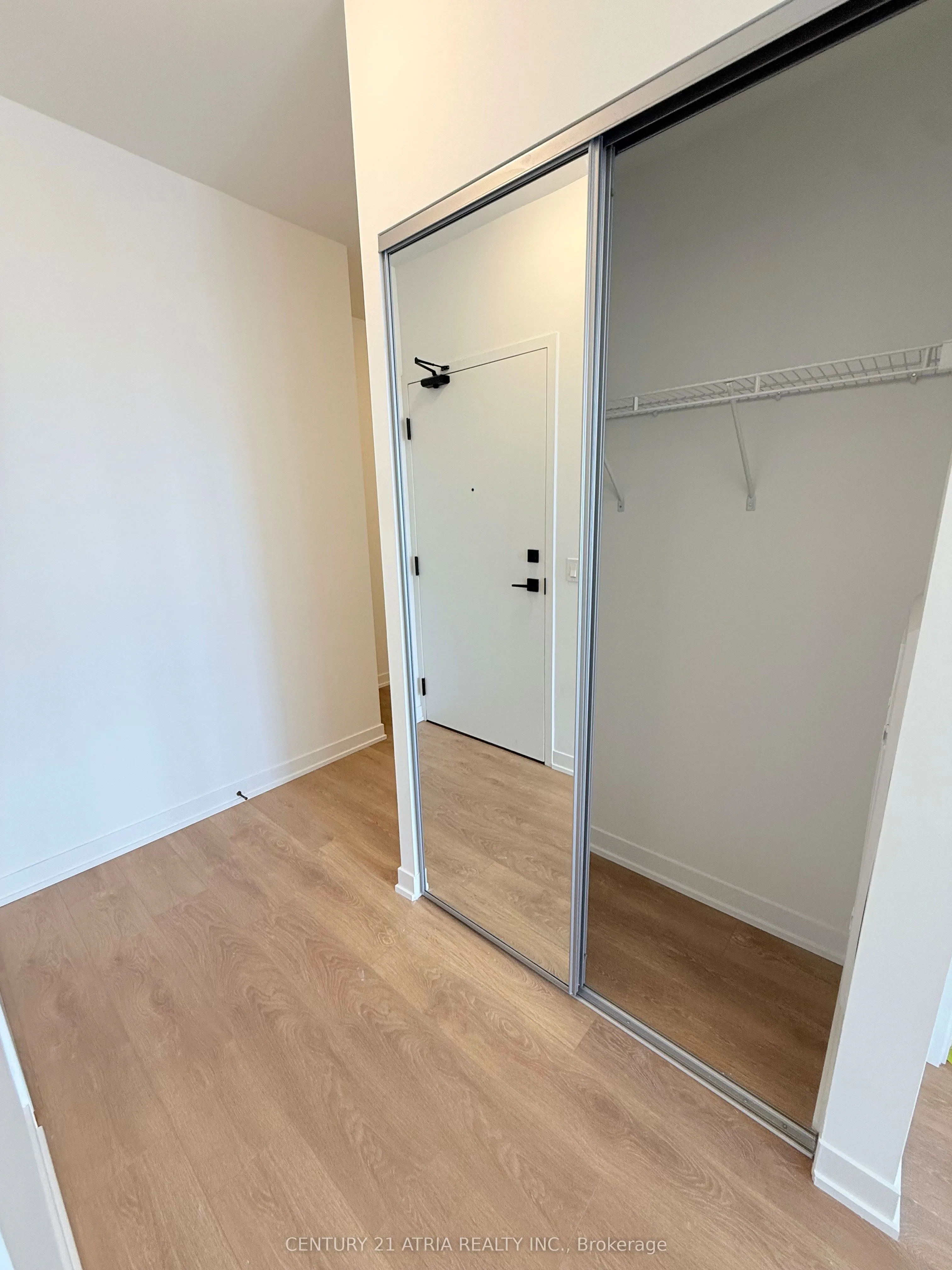 10 Abeja Street N, #2608