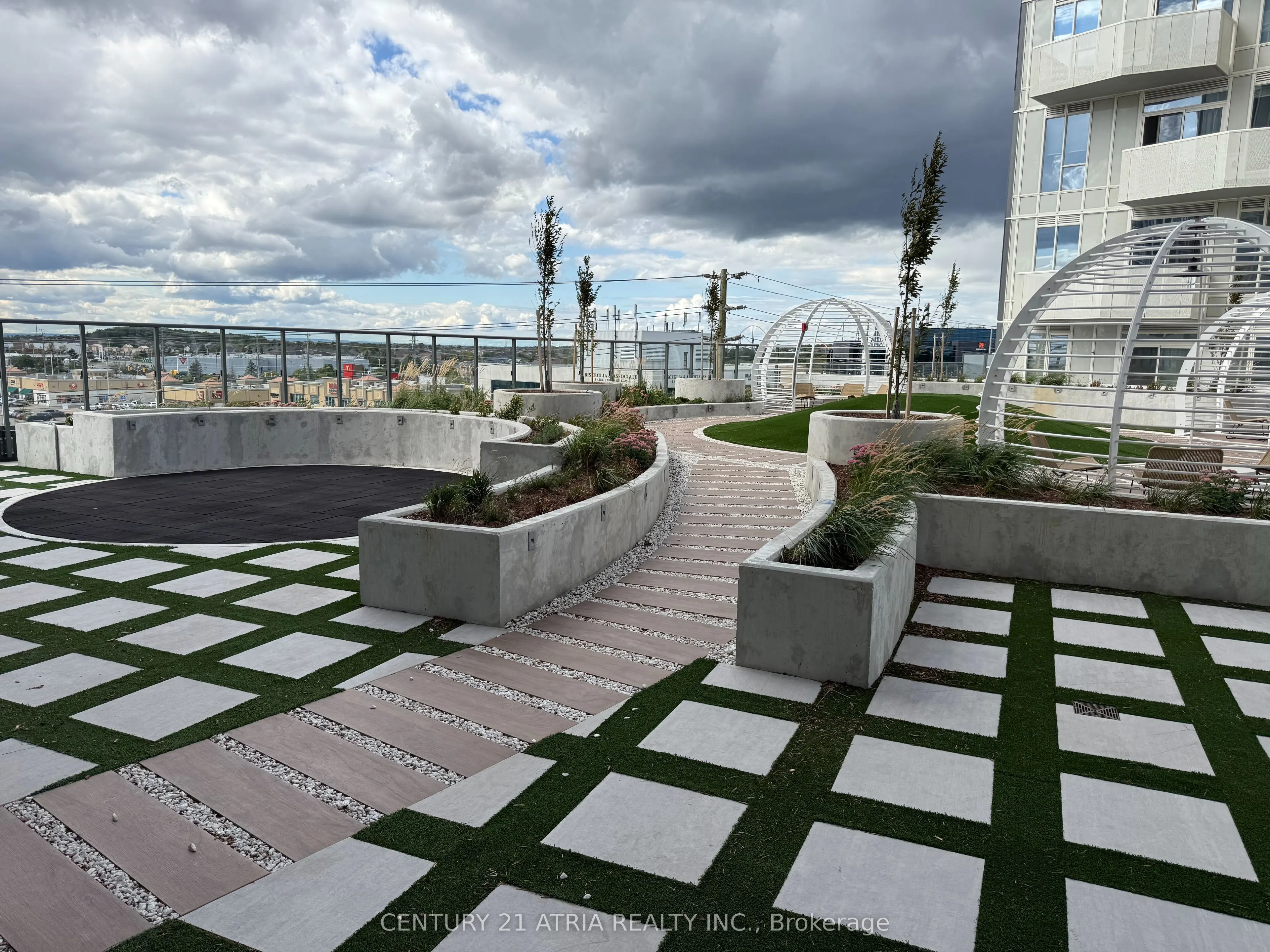 10 Abeja Street N, #2608