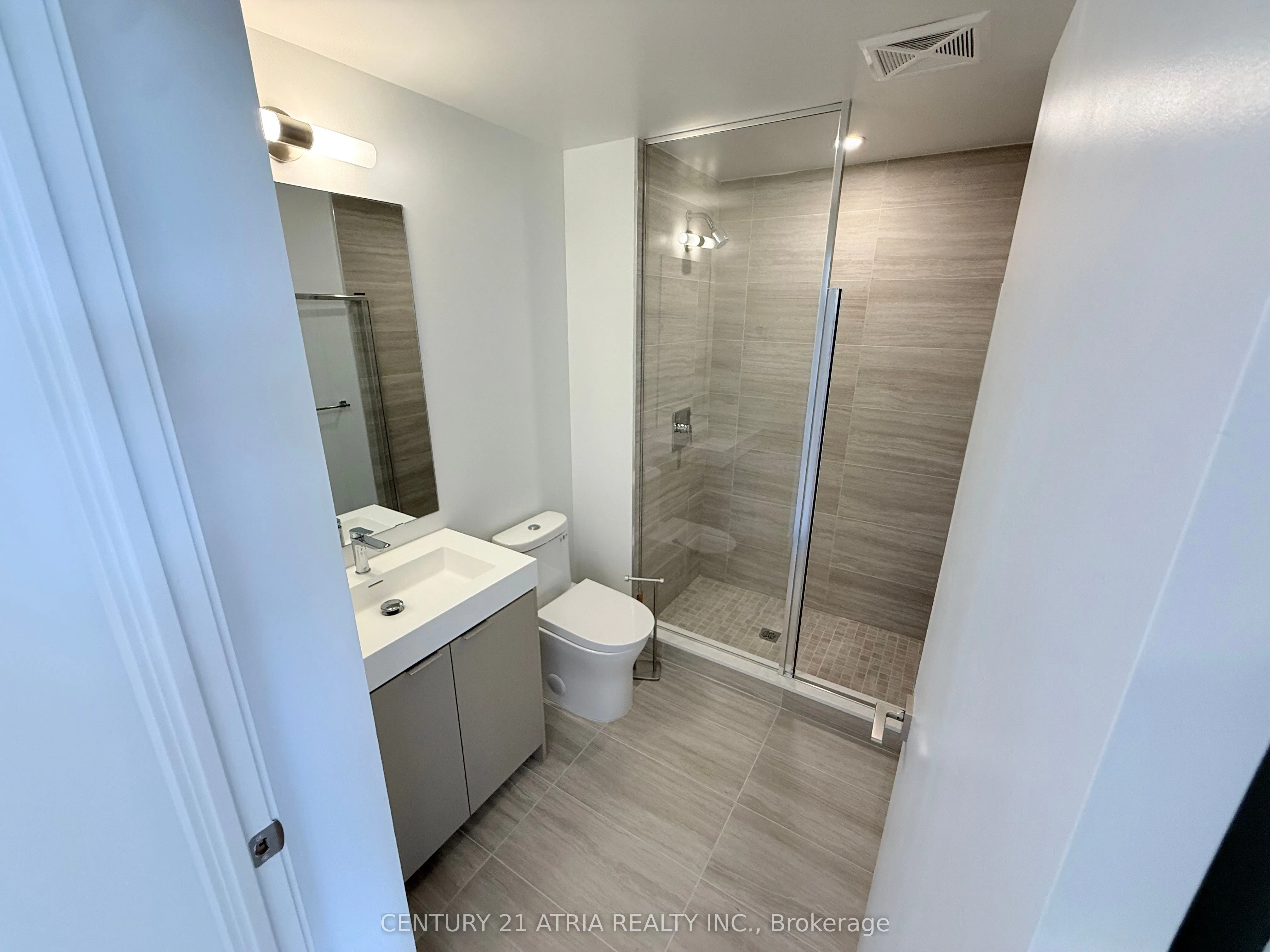 10 Abeja Street N, #2608