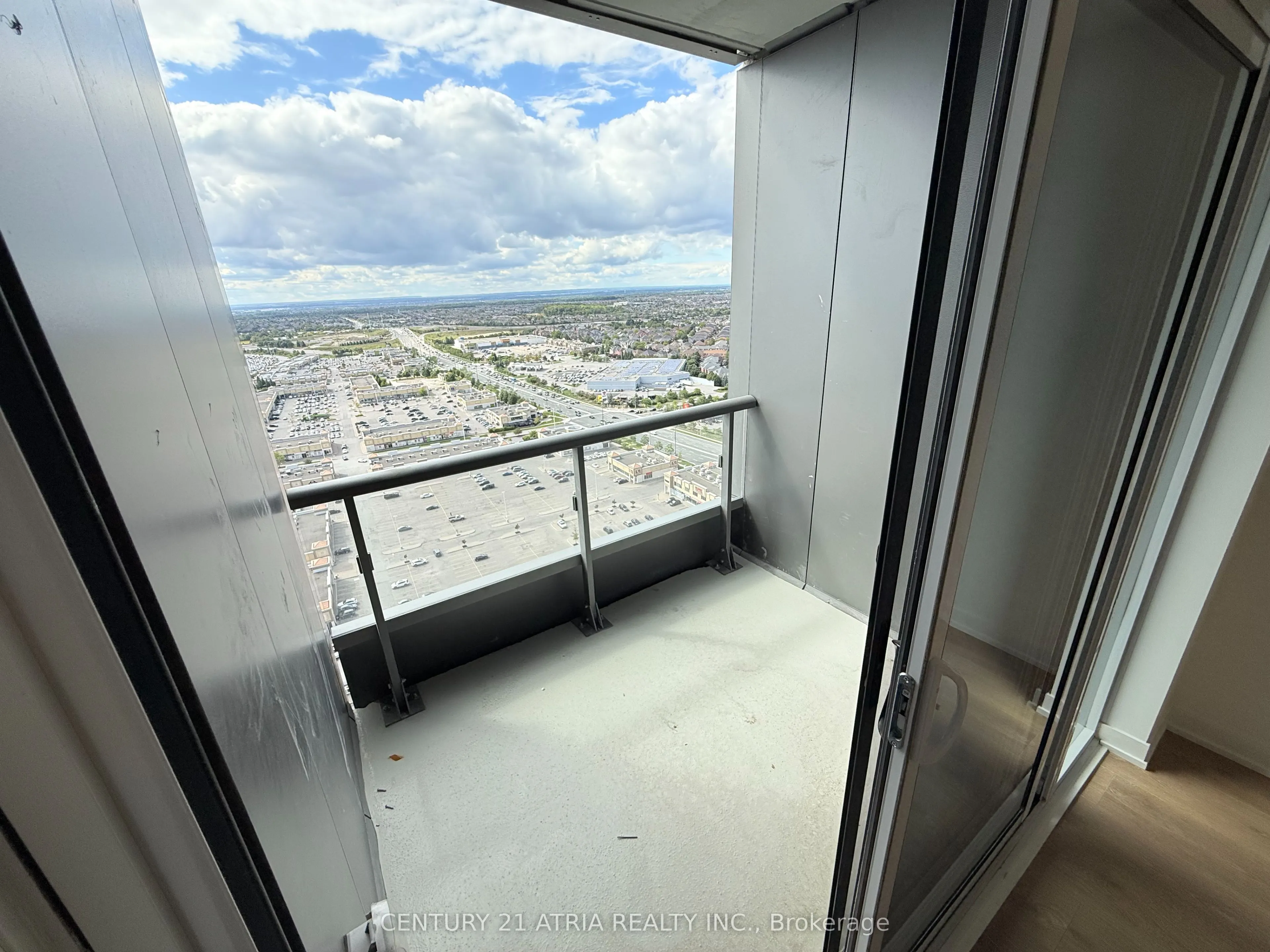 10 Abeja Street N, #2608