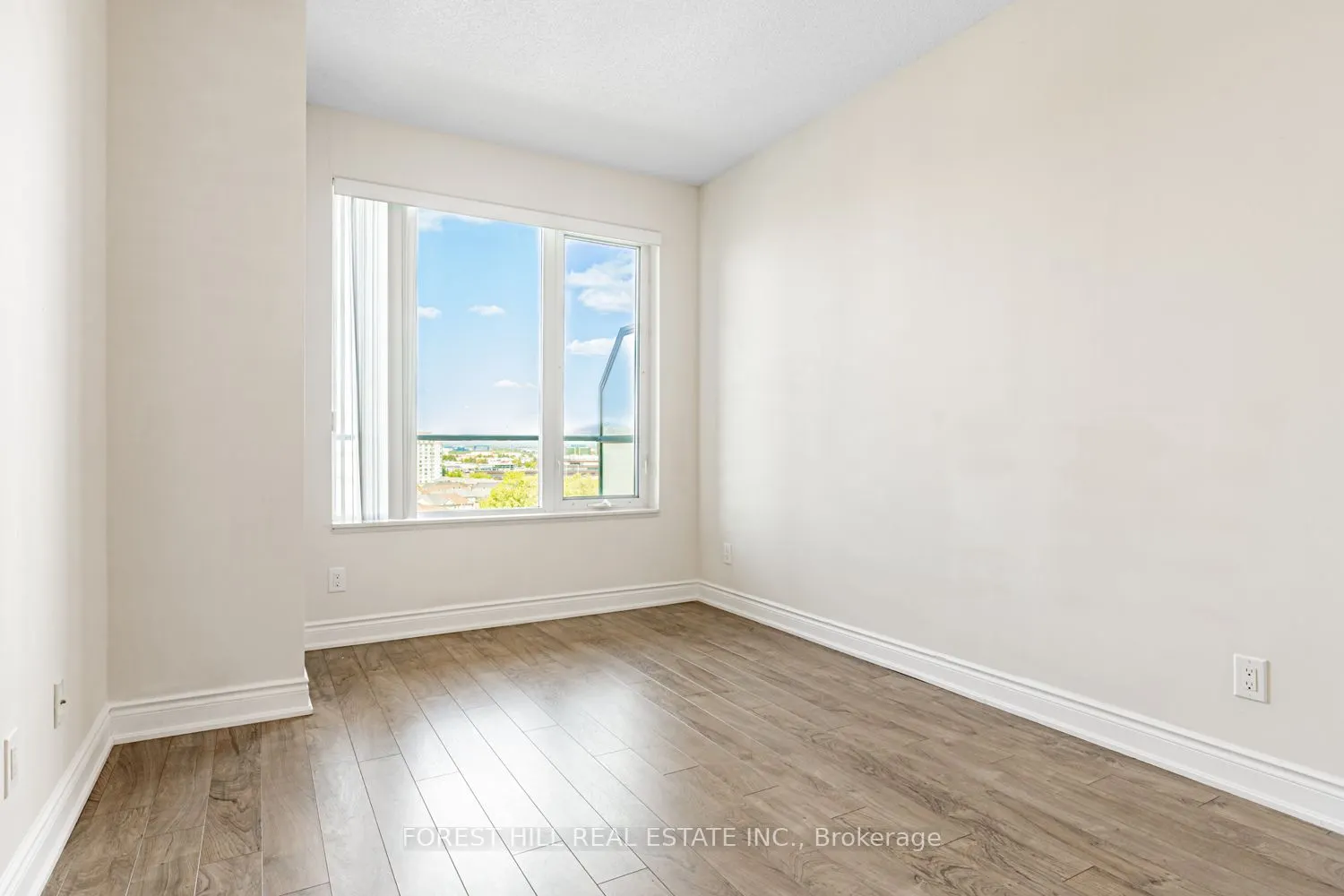 277 South Park Road, #1203