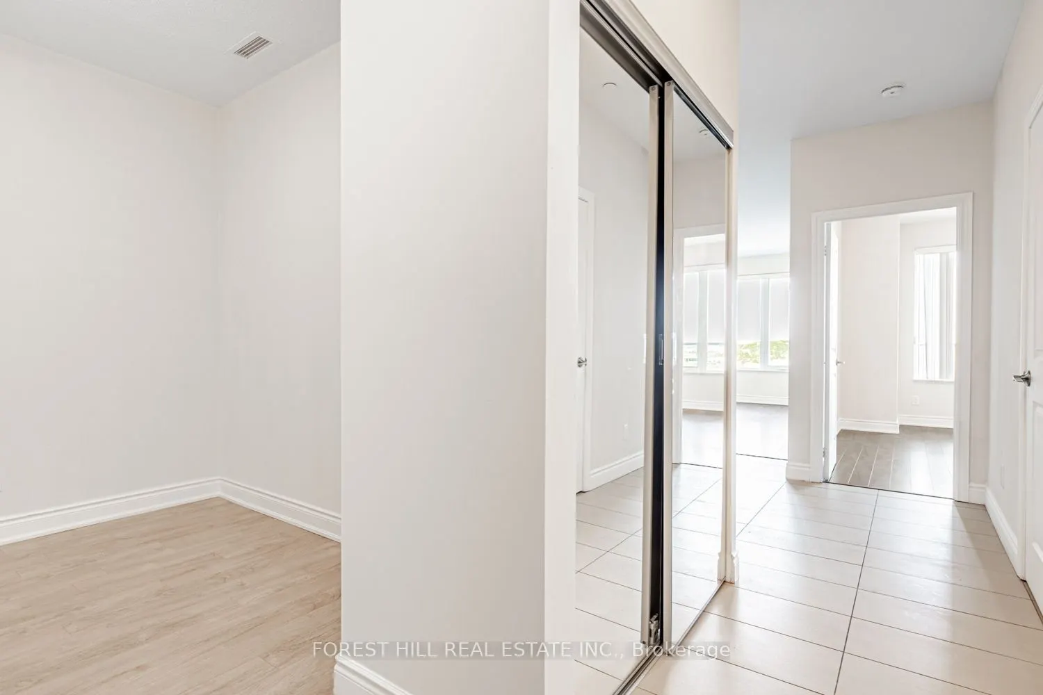277 South Park Road, #1203
