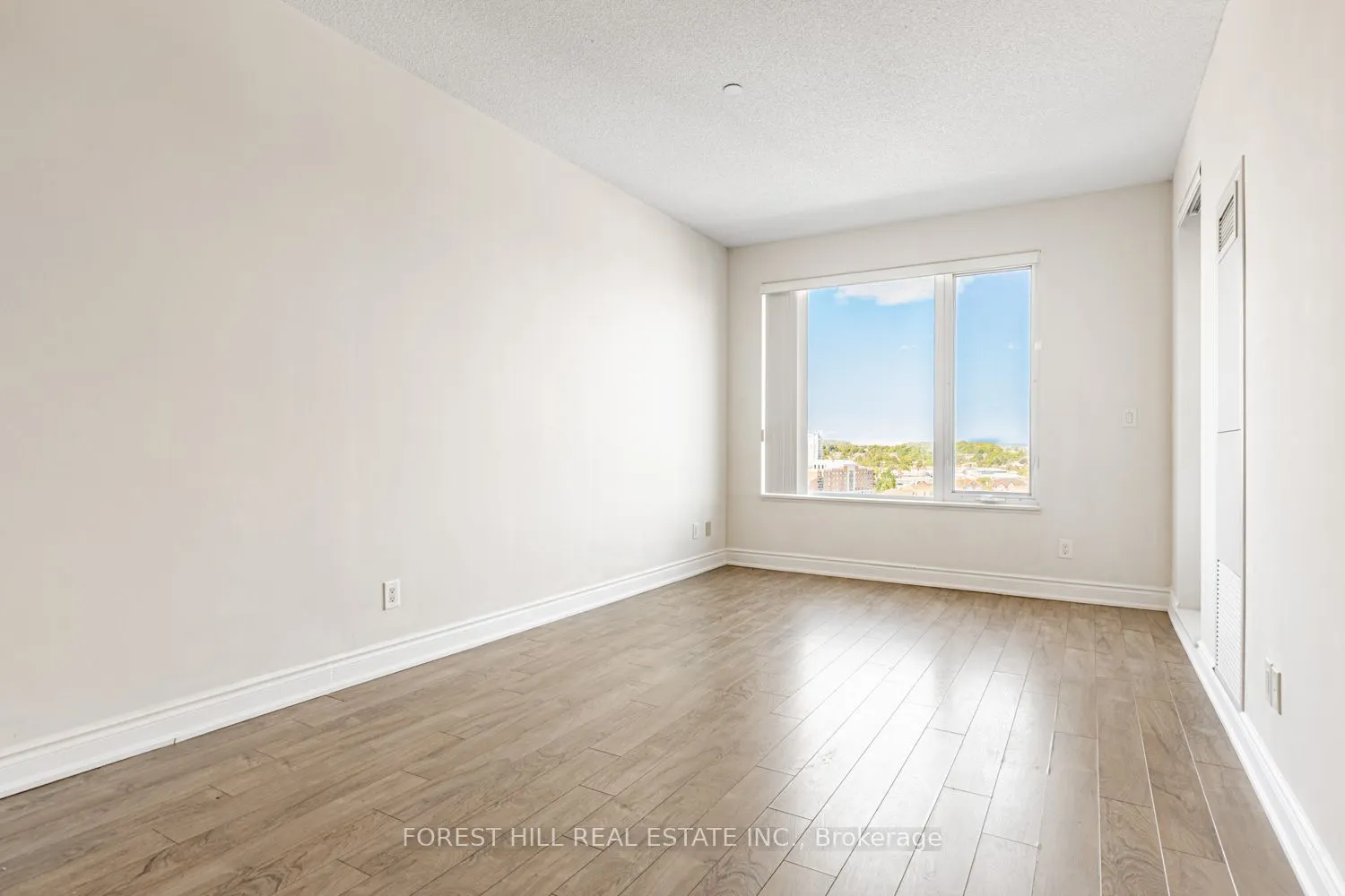 277 South Park Road, #1203