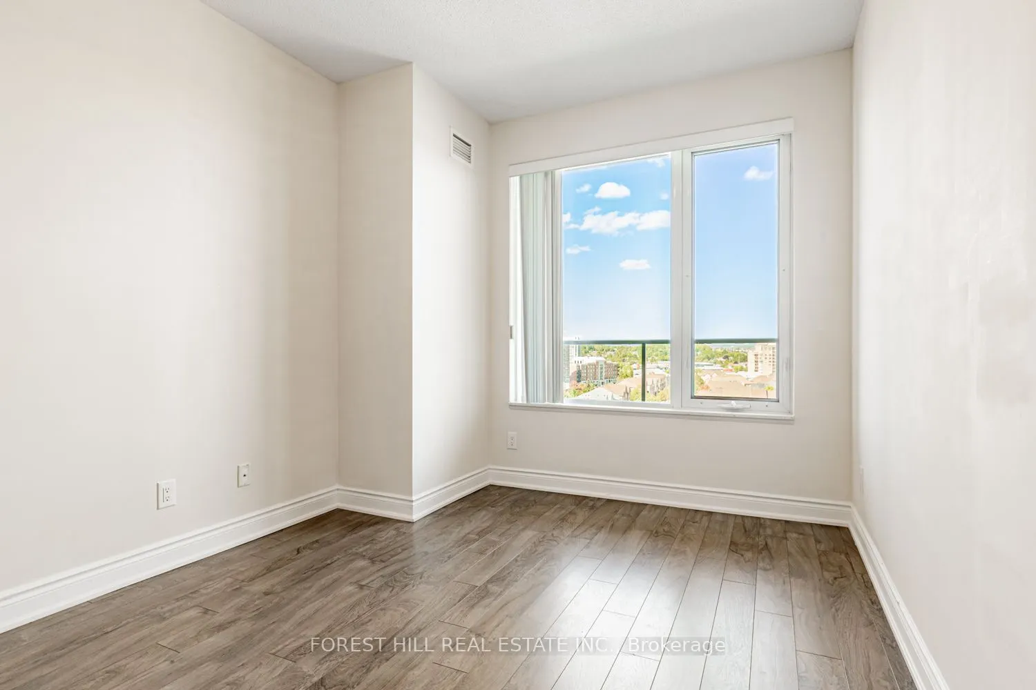 277 South Park Road, #1203