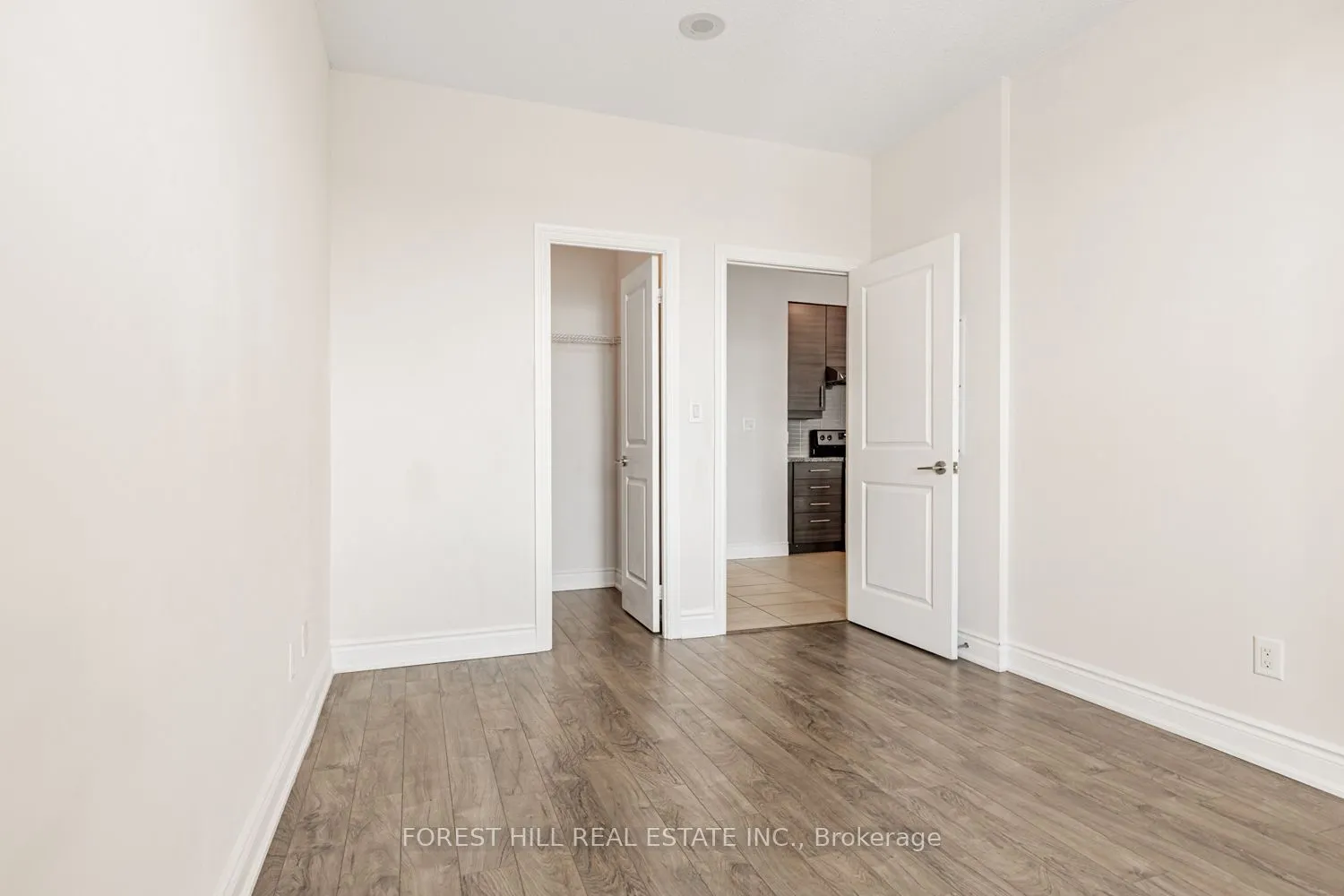 277 South Park Road, #1203