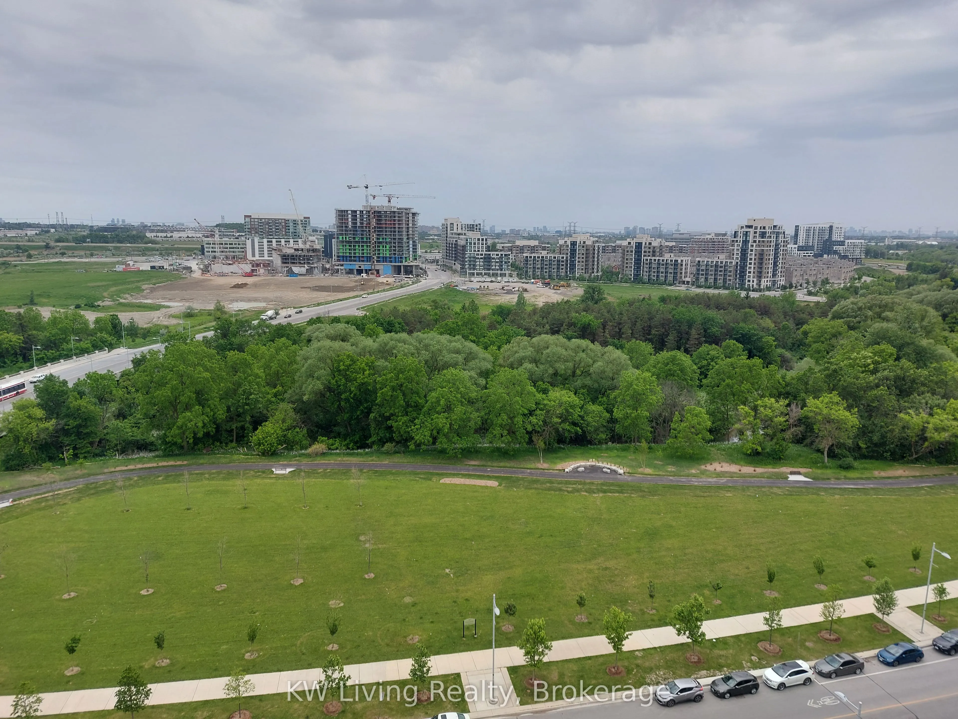 1 Uptown Drive, #1802