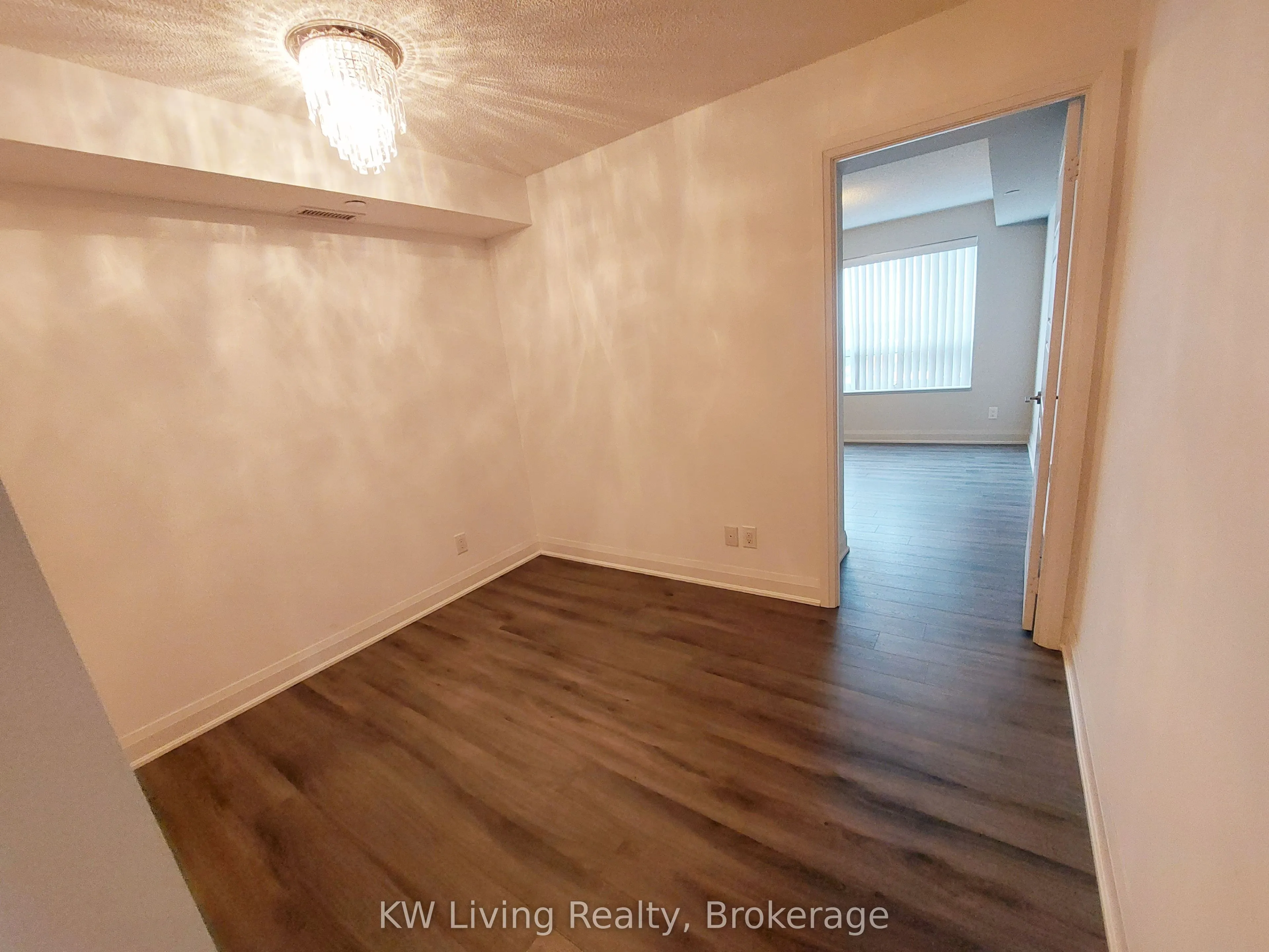 1 Uptown Drive, #1802