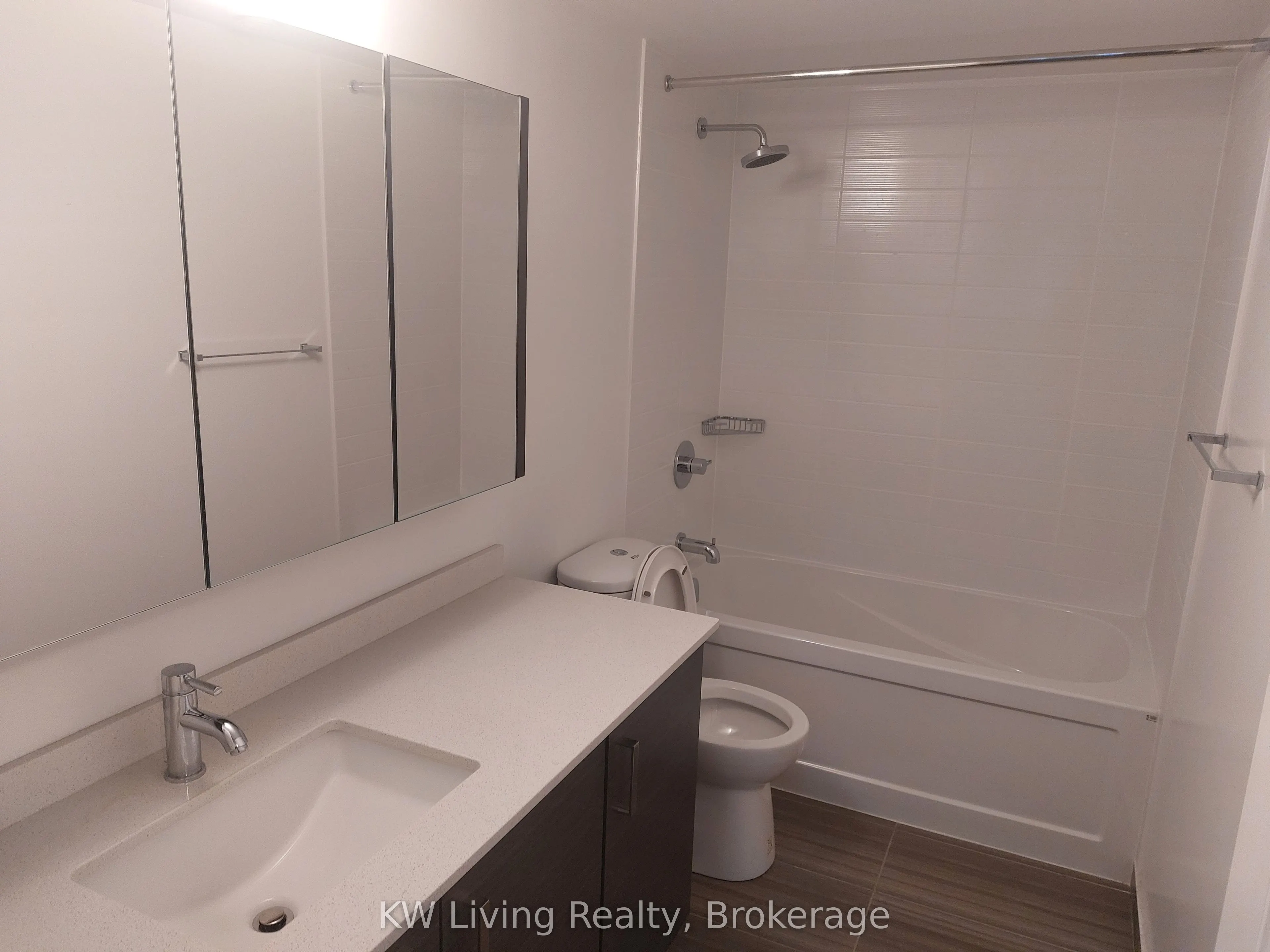 1 Uptown Drive, #1802