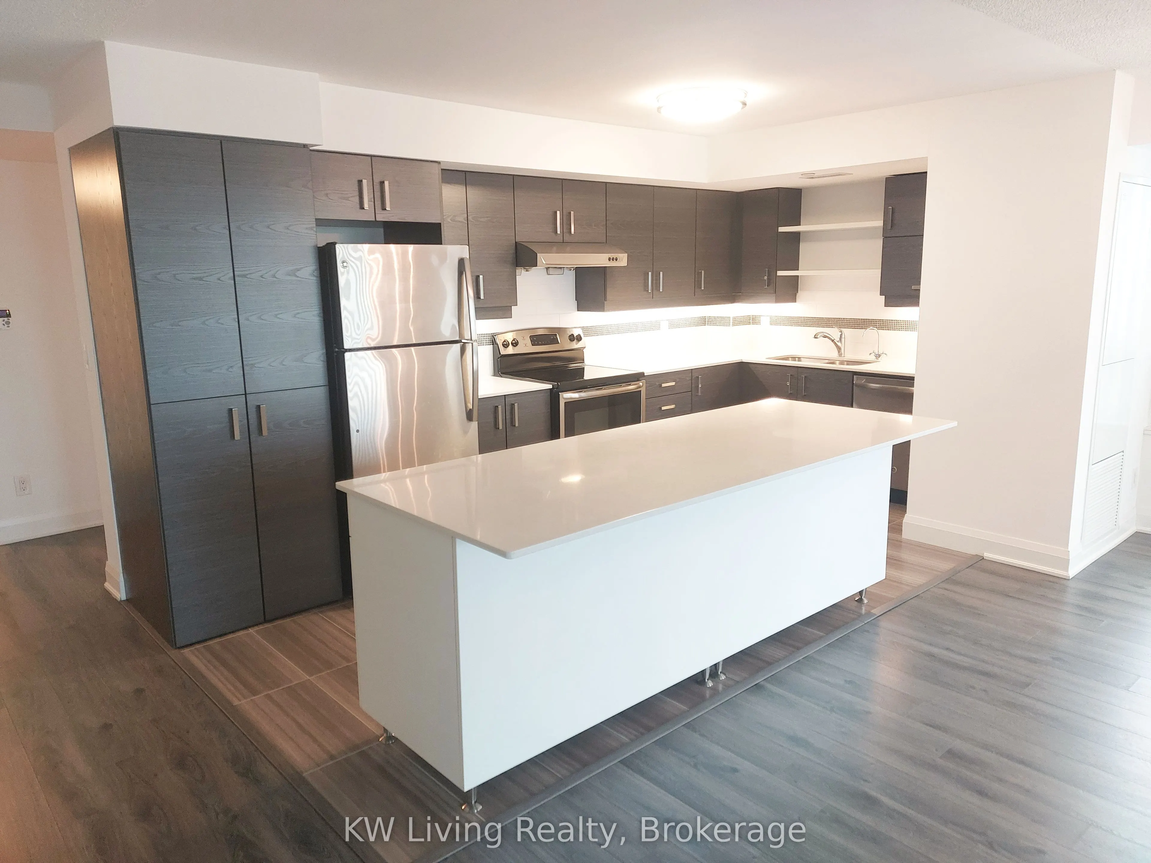 1 Uptown Drive, #1802