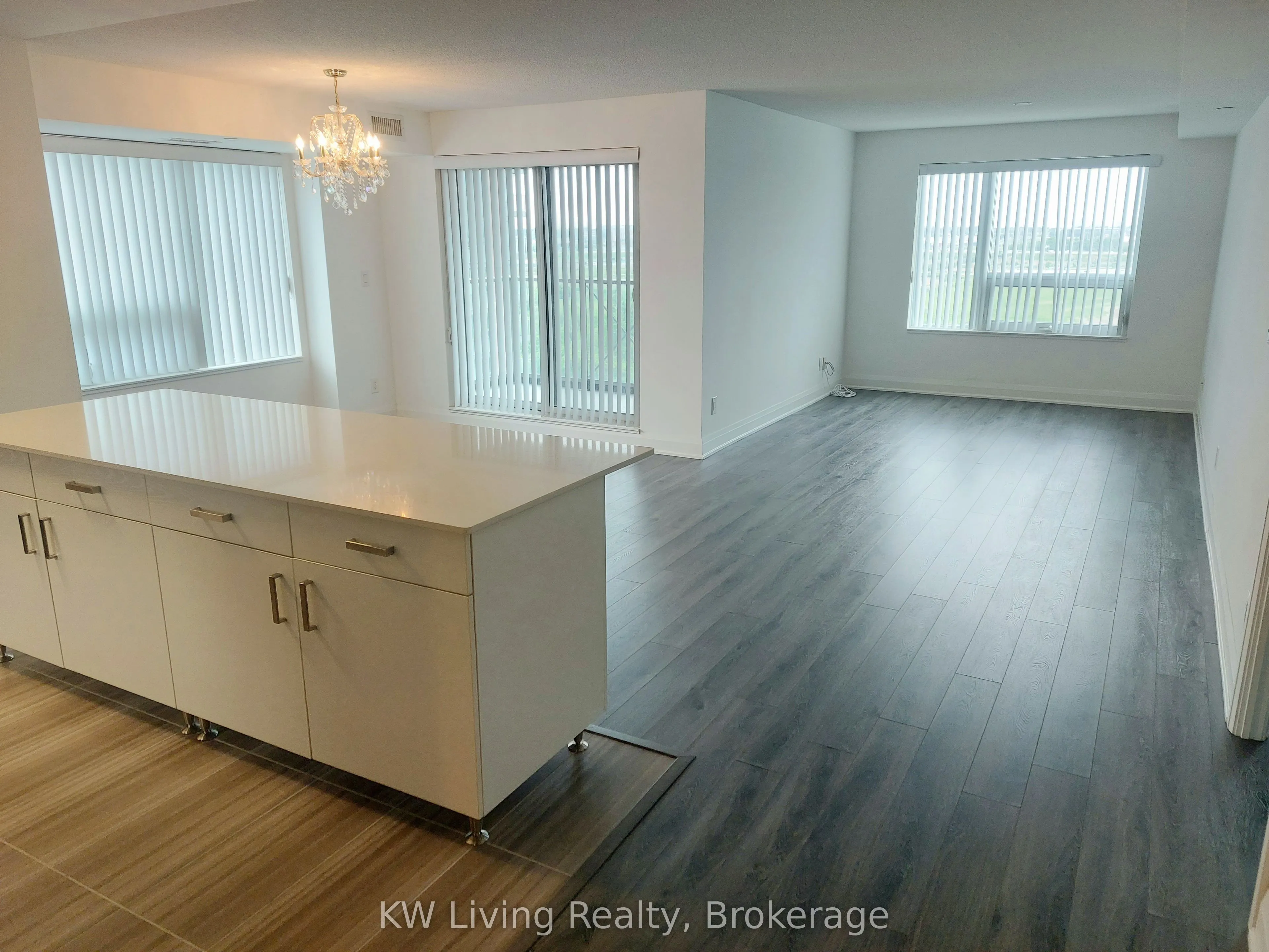 1 Uptown Drive, #1802