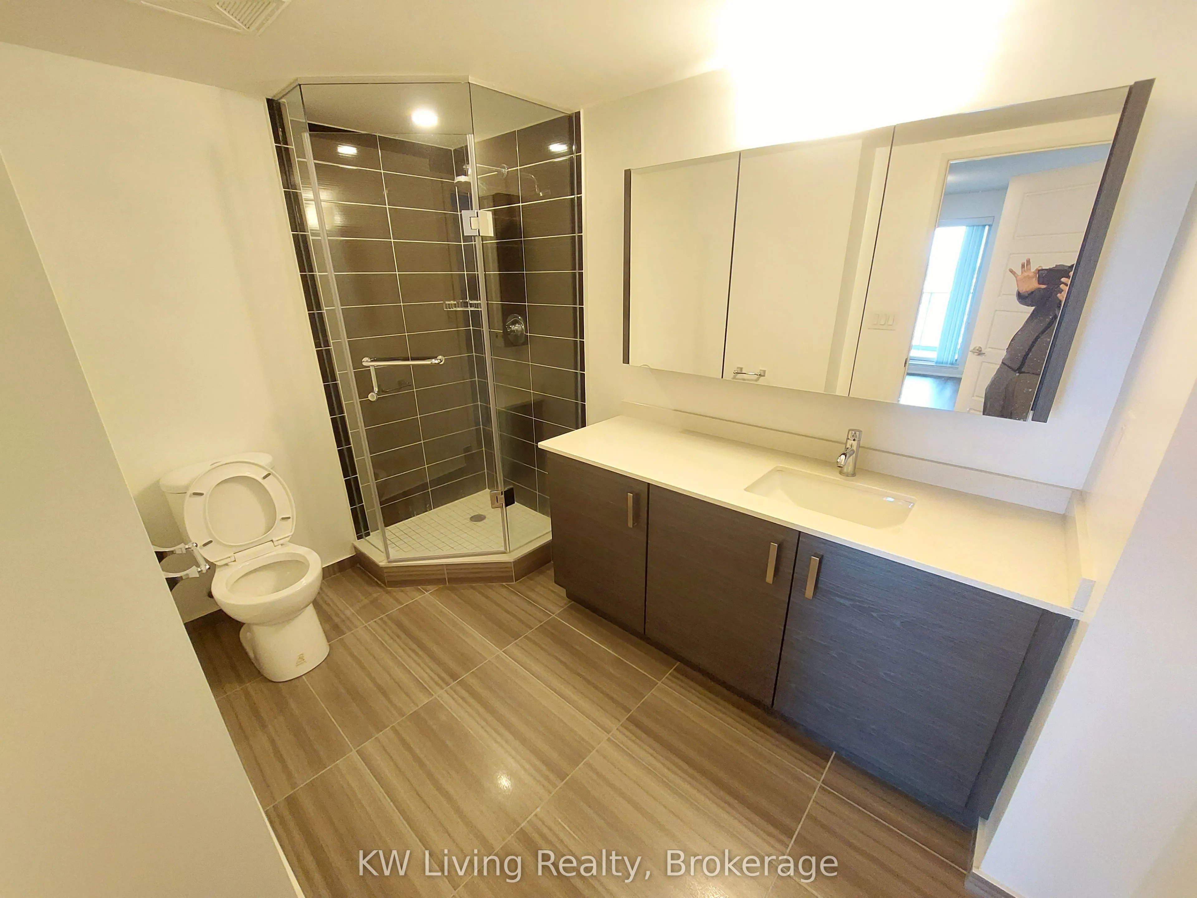 1 Uptown Drive, #1802