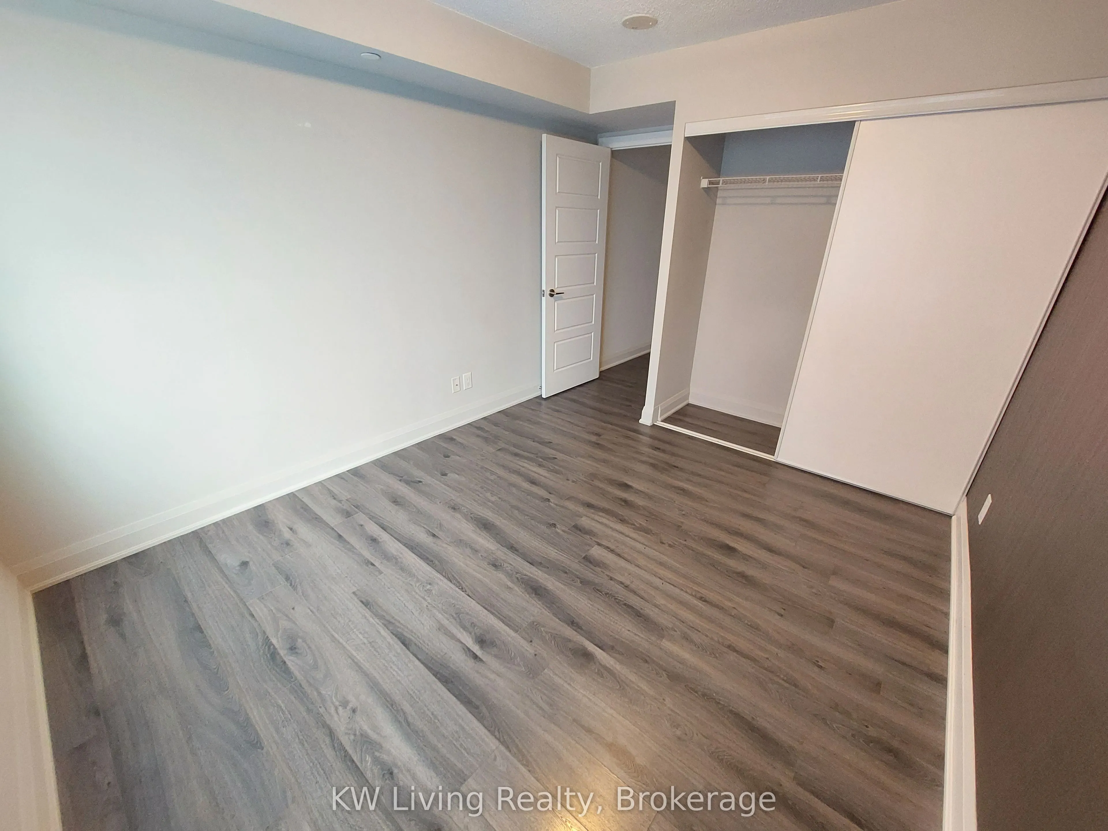 1 Uptown Drive, #1802