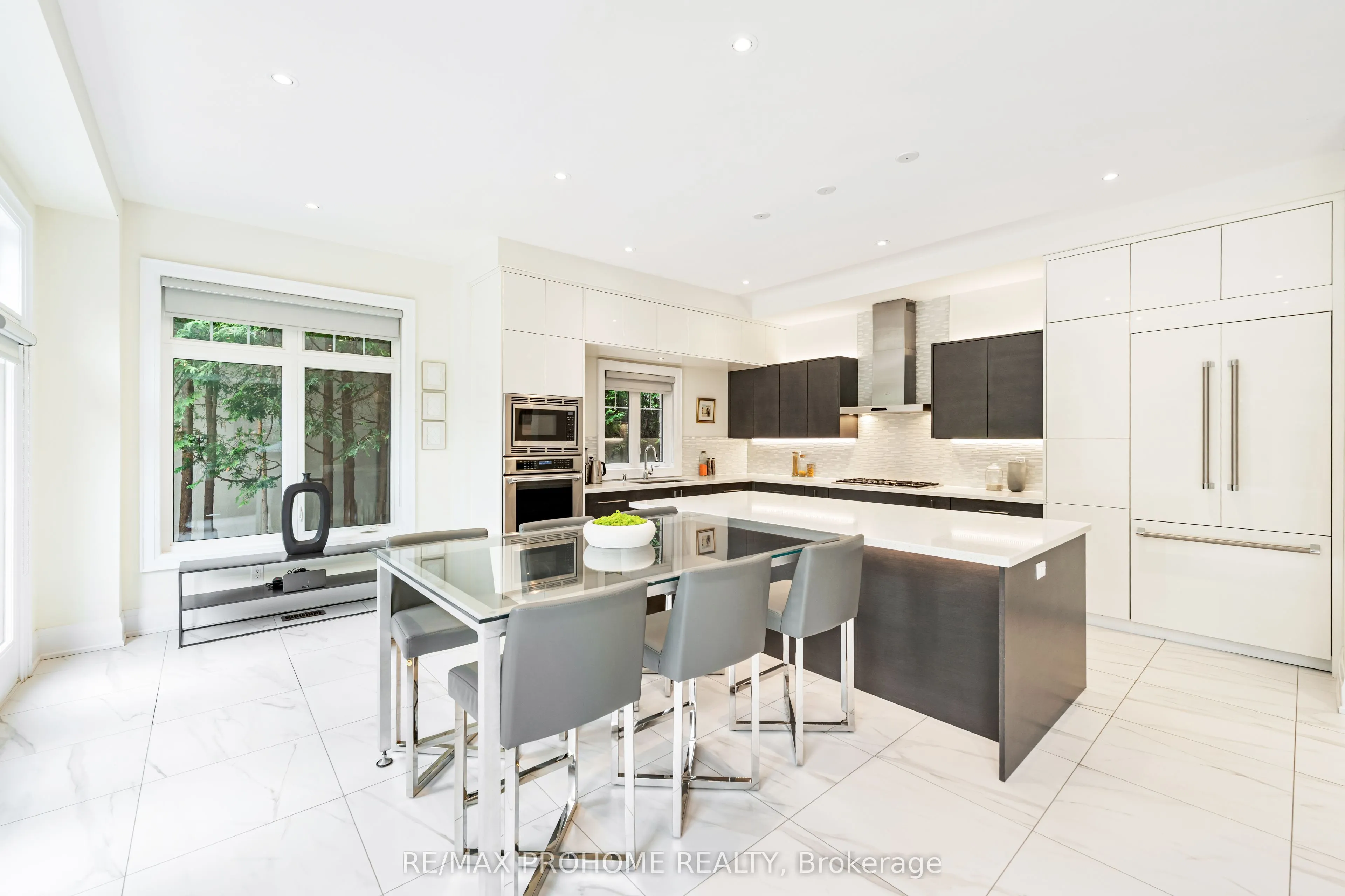 17 Alma Walker Way