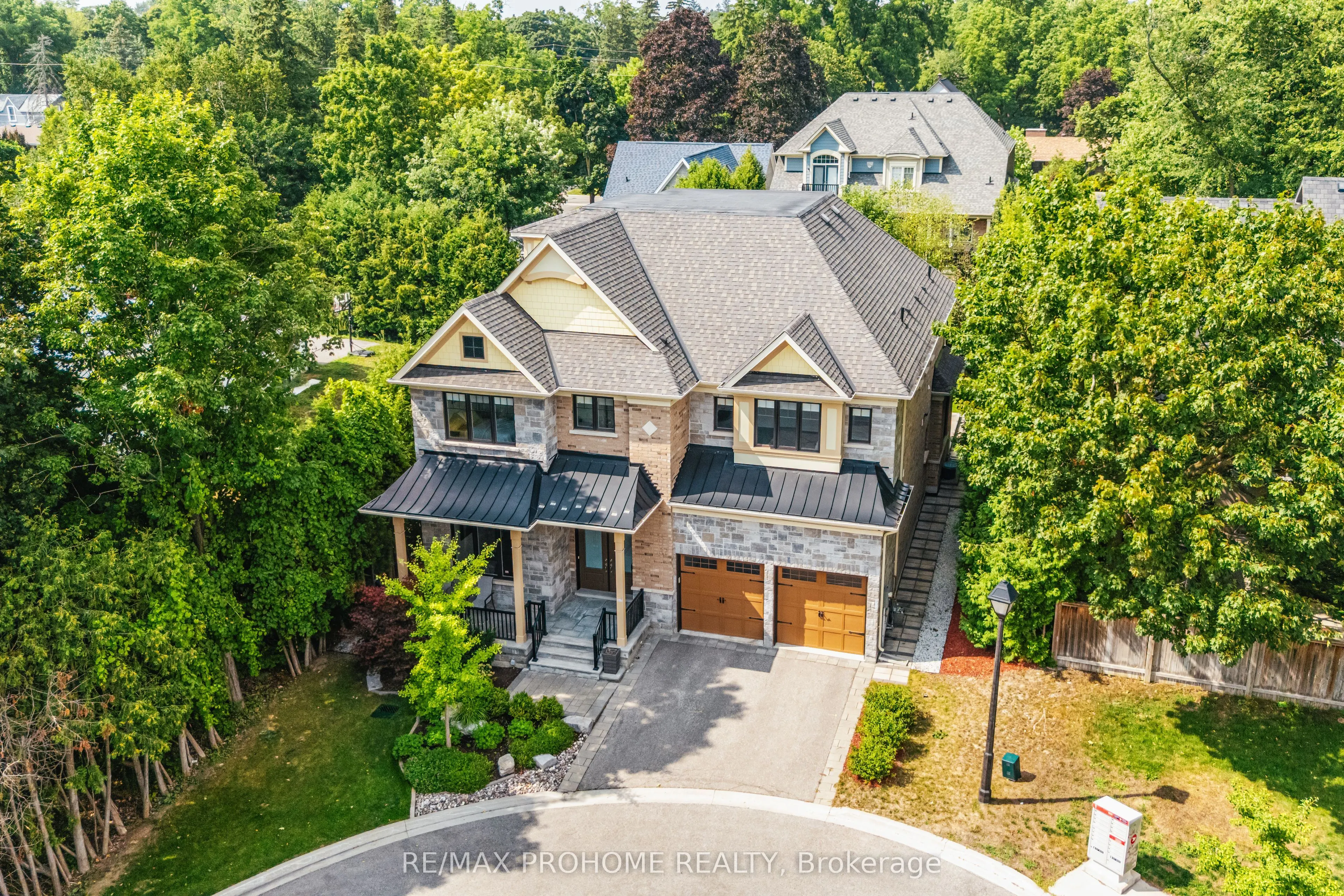 17 Alma Walker Way