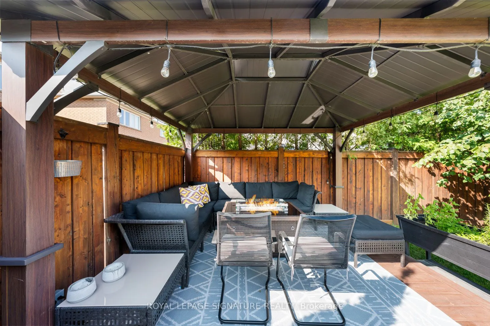 12 Barli Crescent