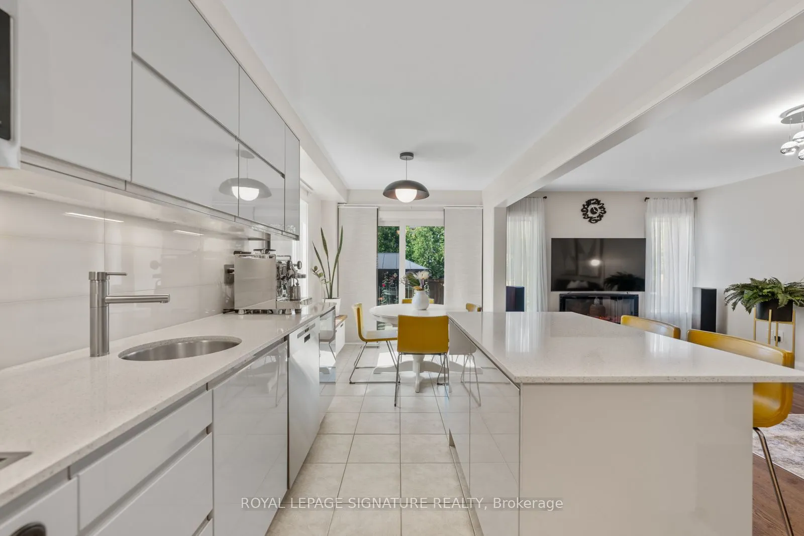 12 Barli Crescent