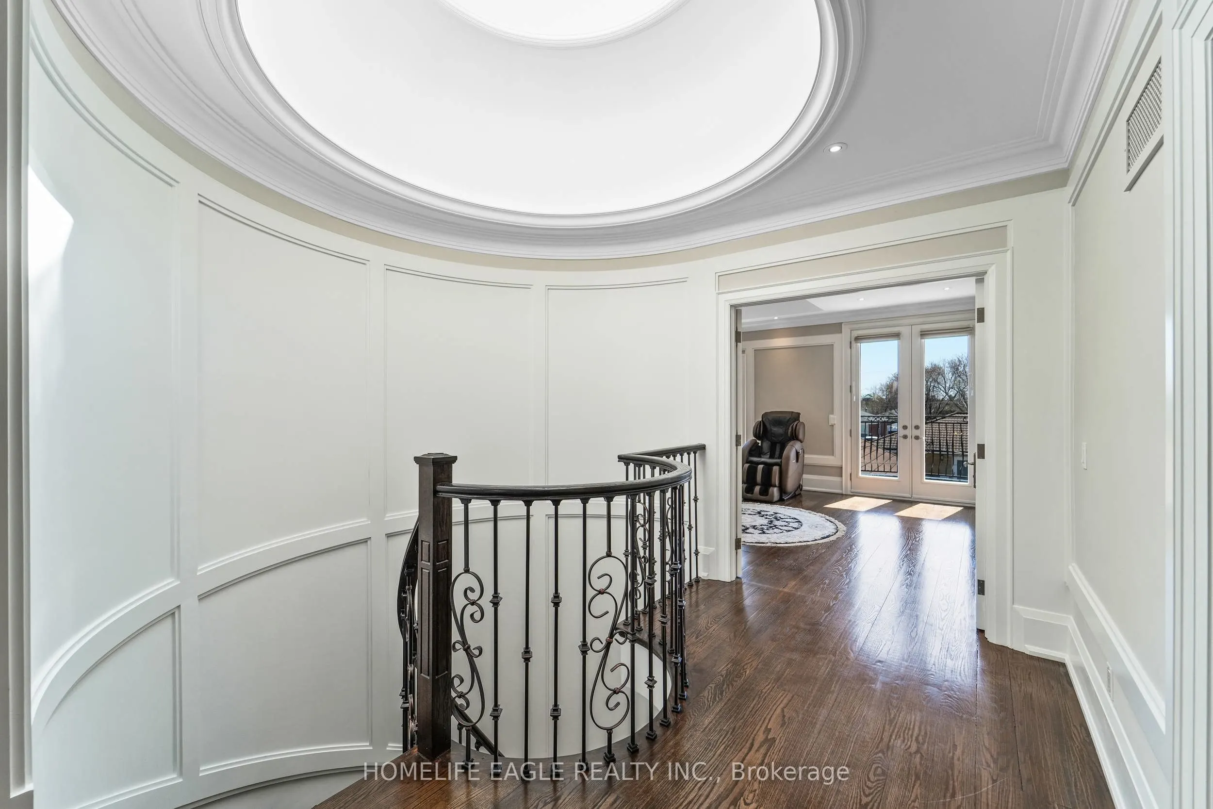 398 Bent Crescent