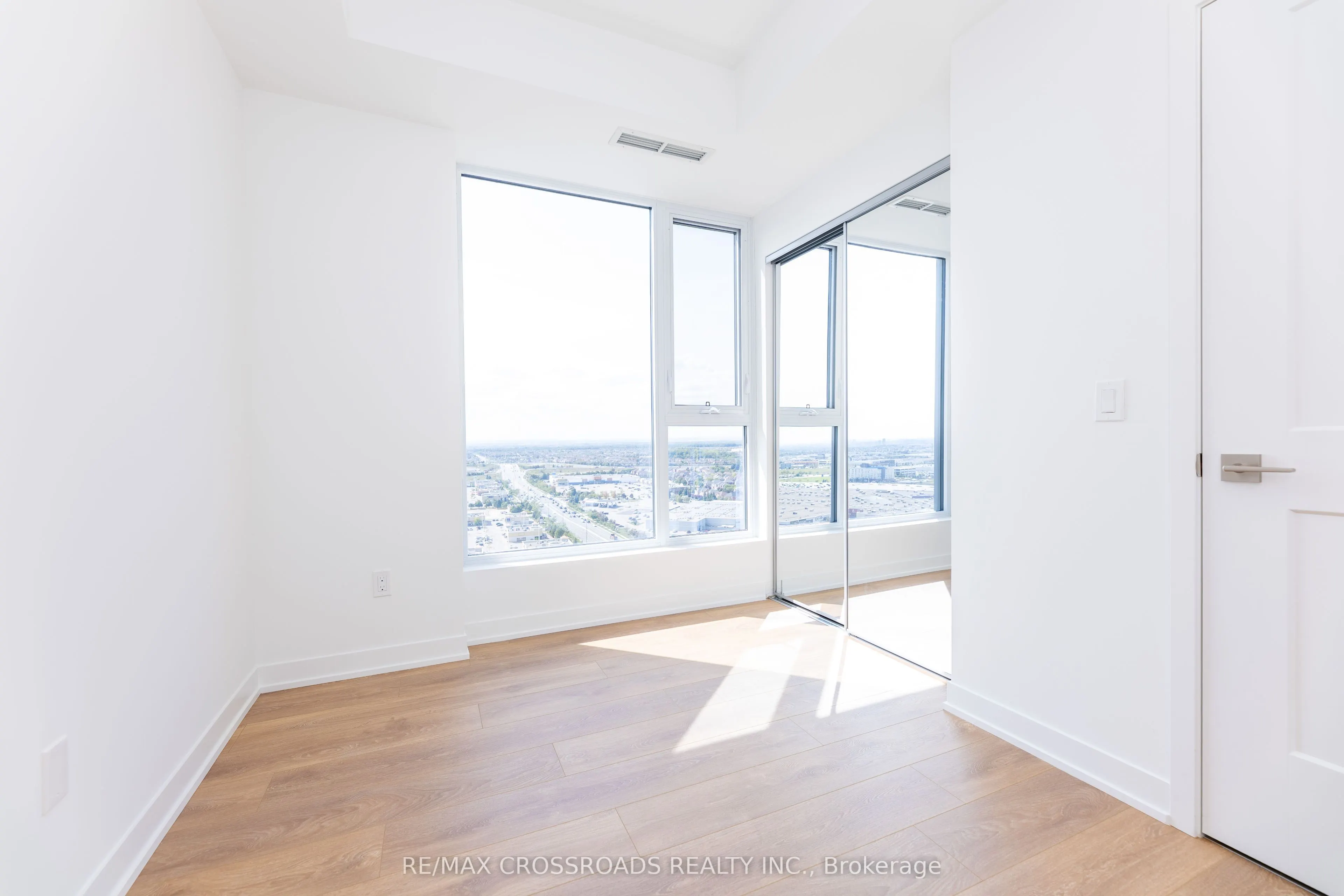 498 Caldari Road, #2324