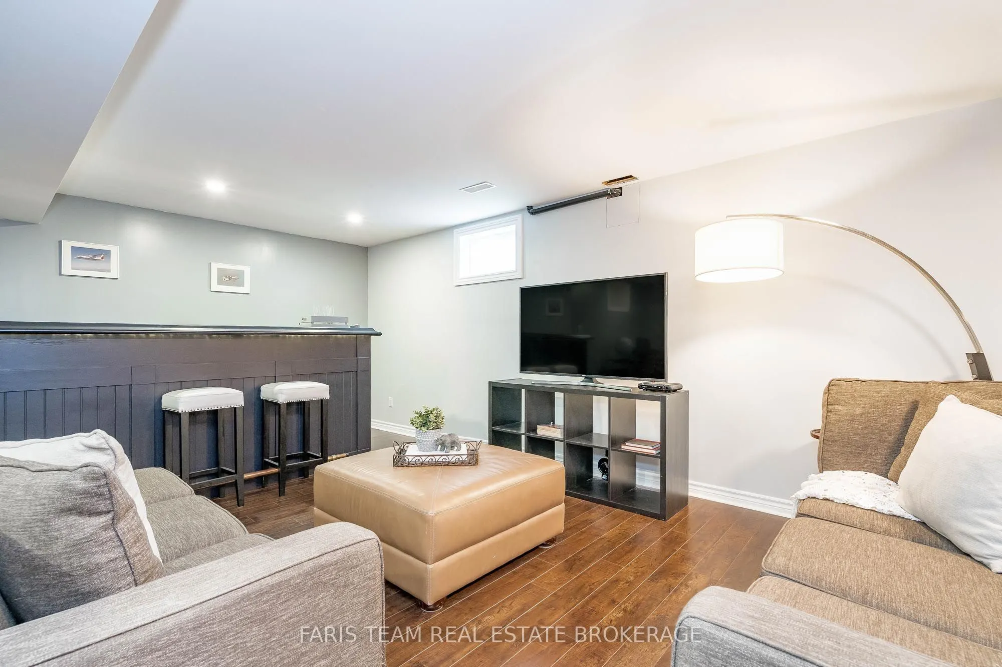 2 Forest Edge Crescent