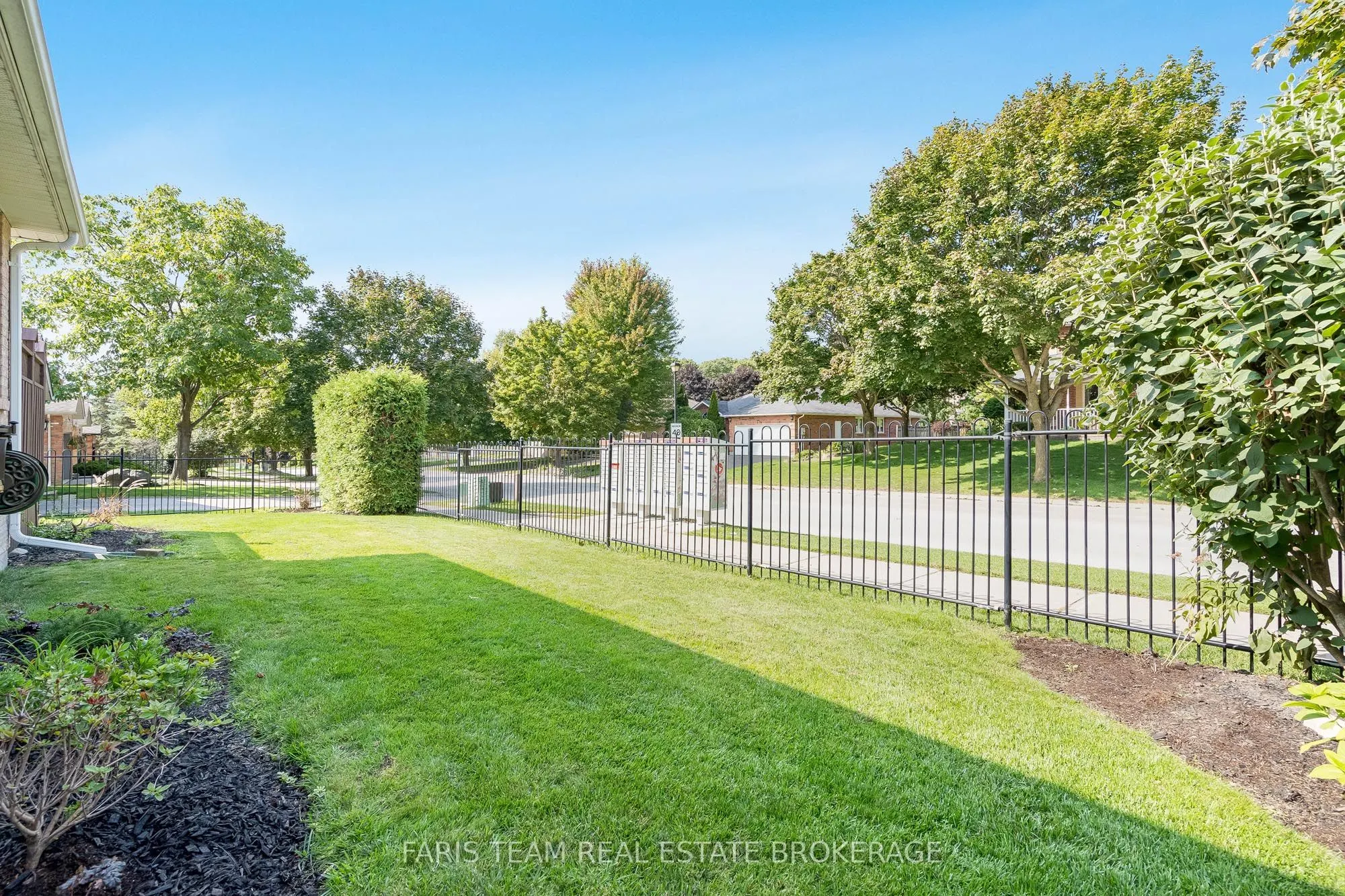 2 Forest Edge Crescent