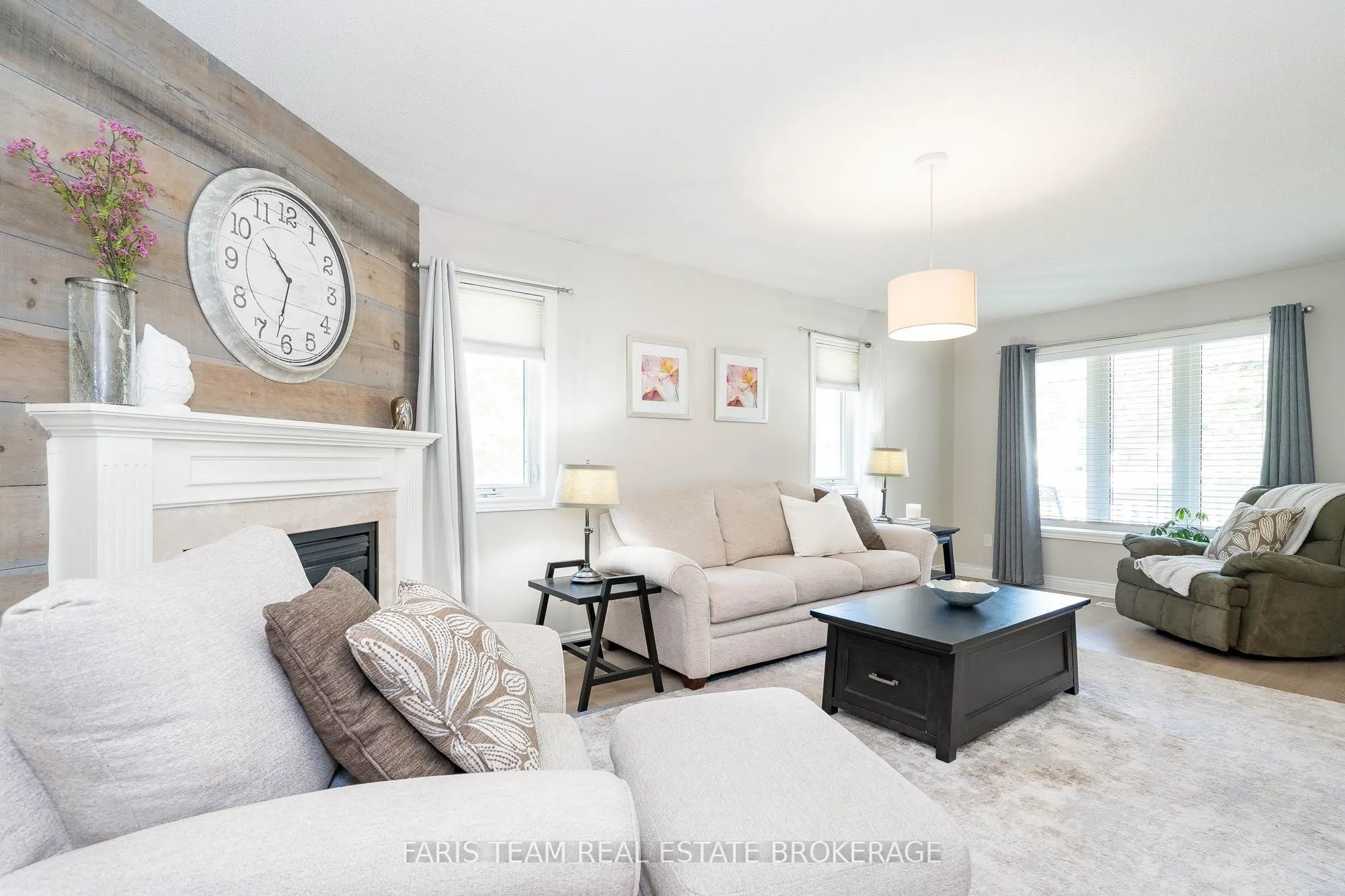2 Forest Edge Crescent