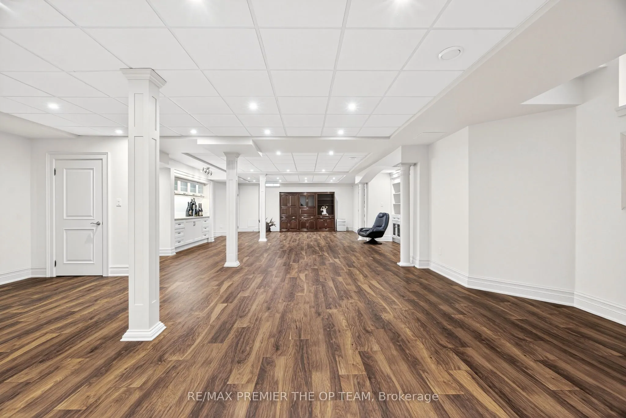 24 Grand Vellore Crescent