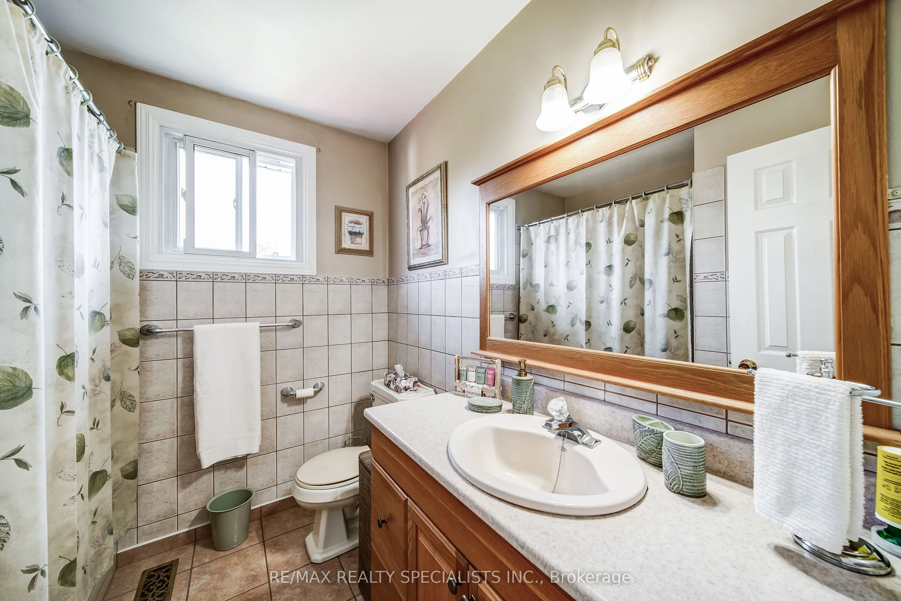 141 Zima Crescent