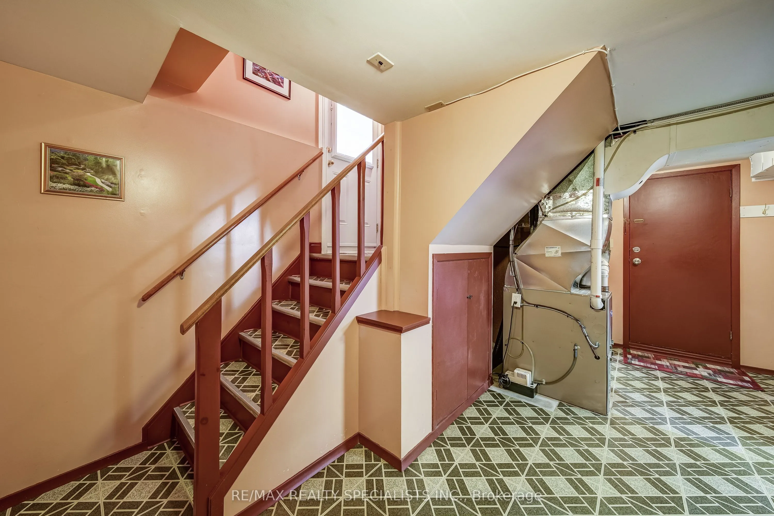 141 Zima Crescent