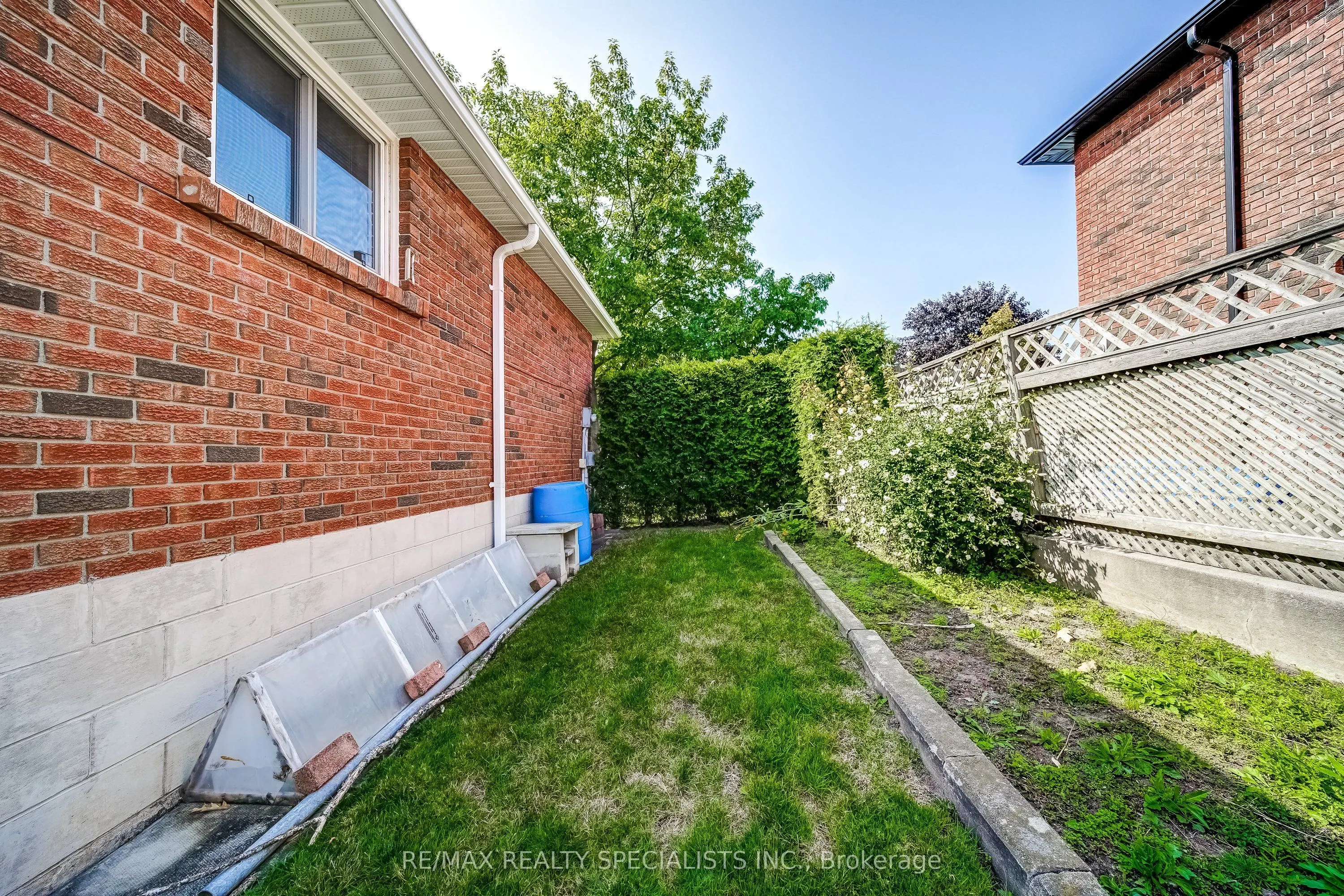 141 Zima Crescent