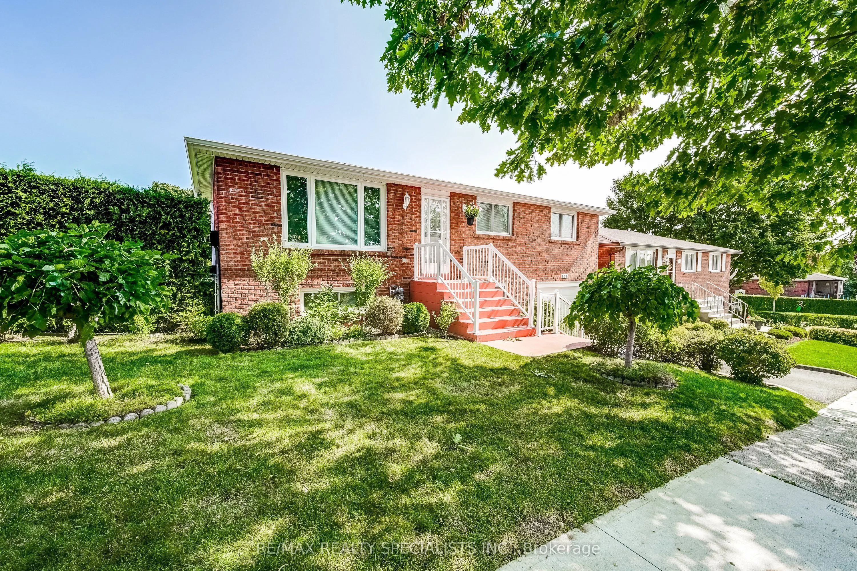 141 Zima Crescent