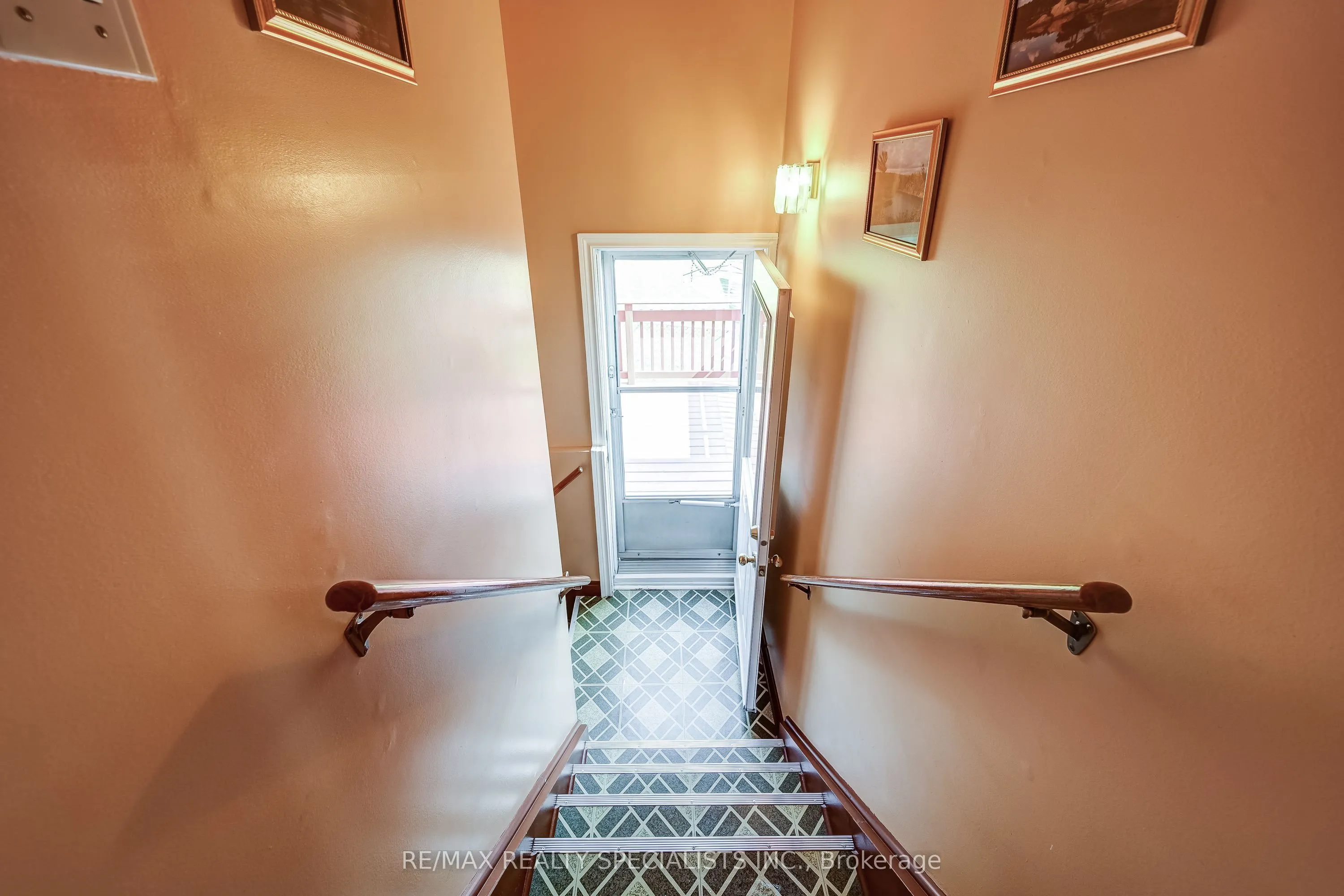 141 Zima Crescent