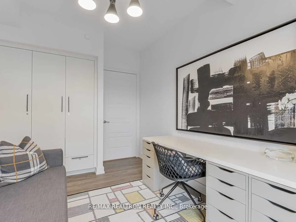 333 Sea Ray Avenue, #D326