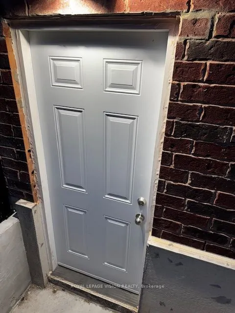 41 James Mccullough Road E, #Basement