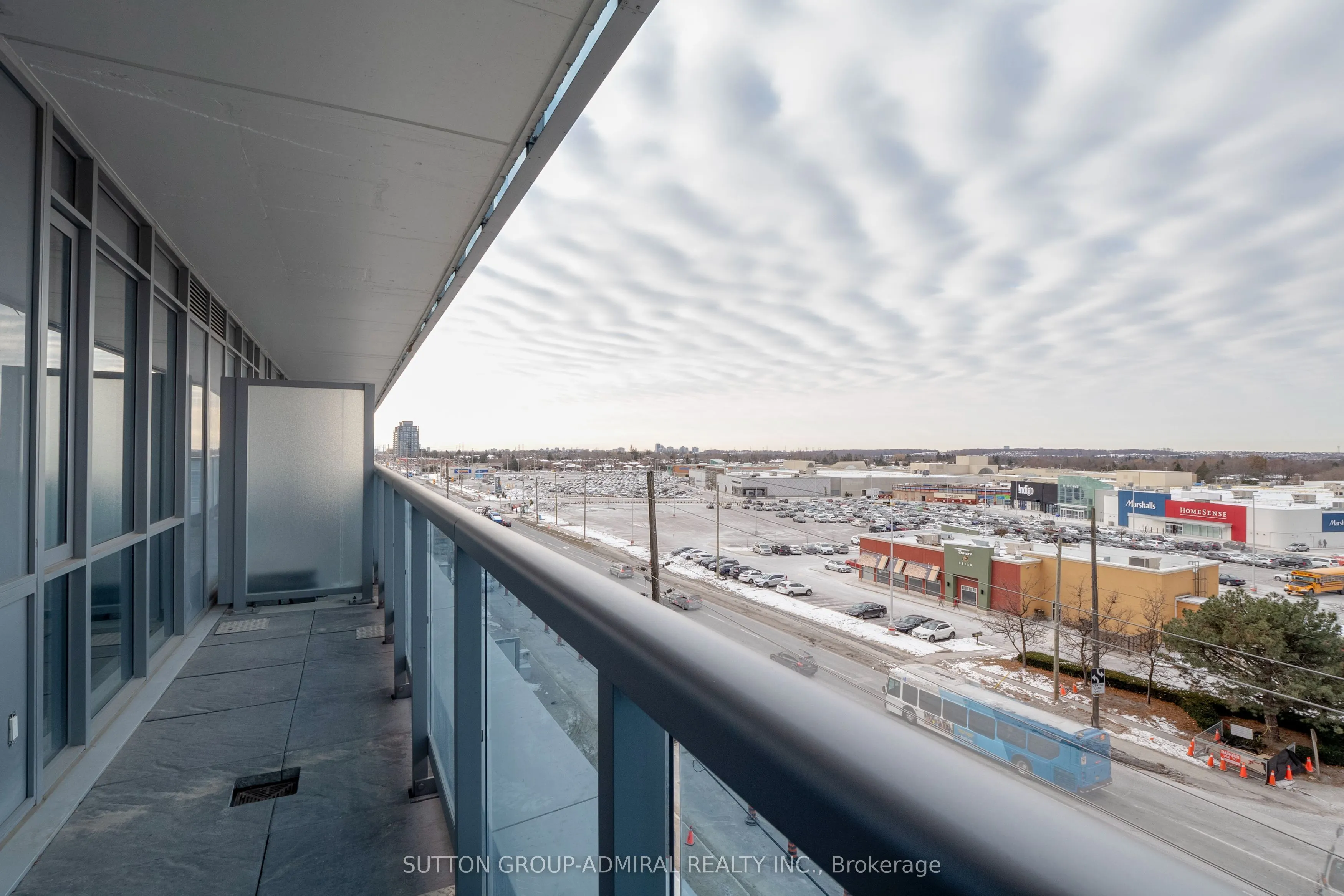 9471 Yonge Street, #636