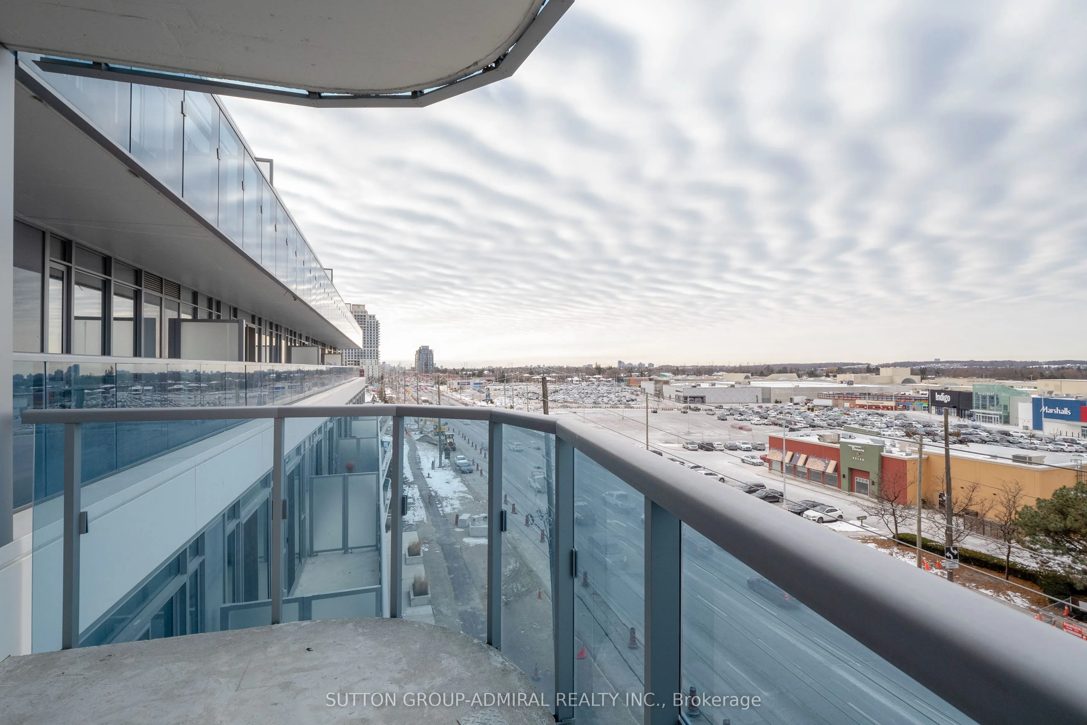 9471 Yonge Street, #636
