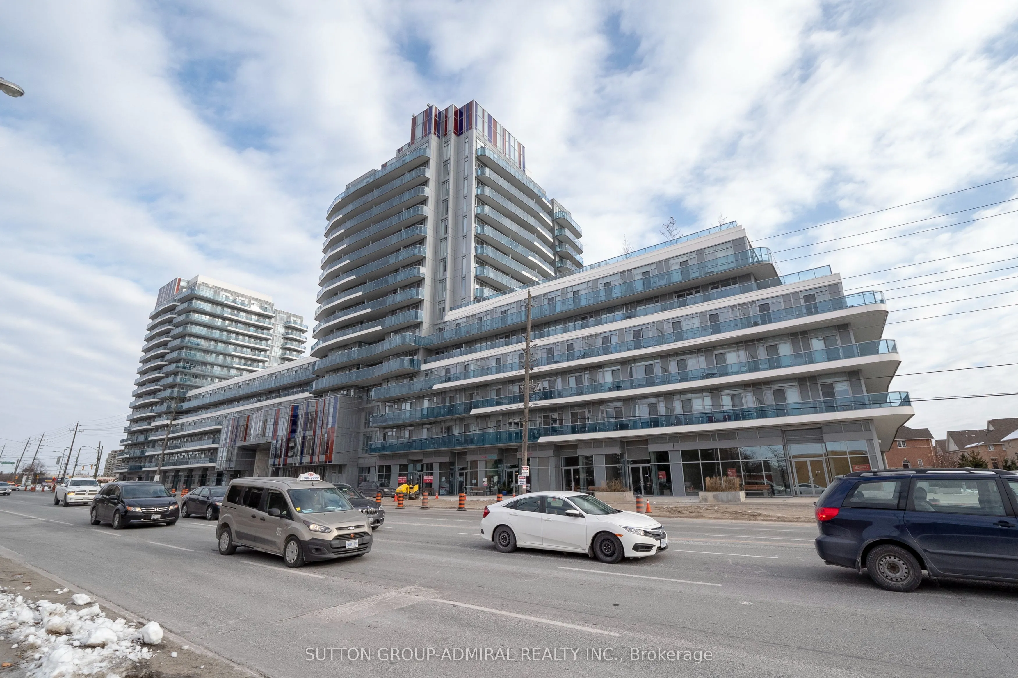 9471 Yonge Street, #636
