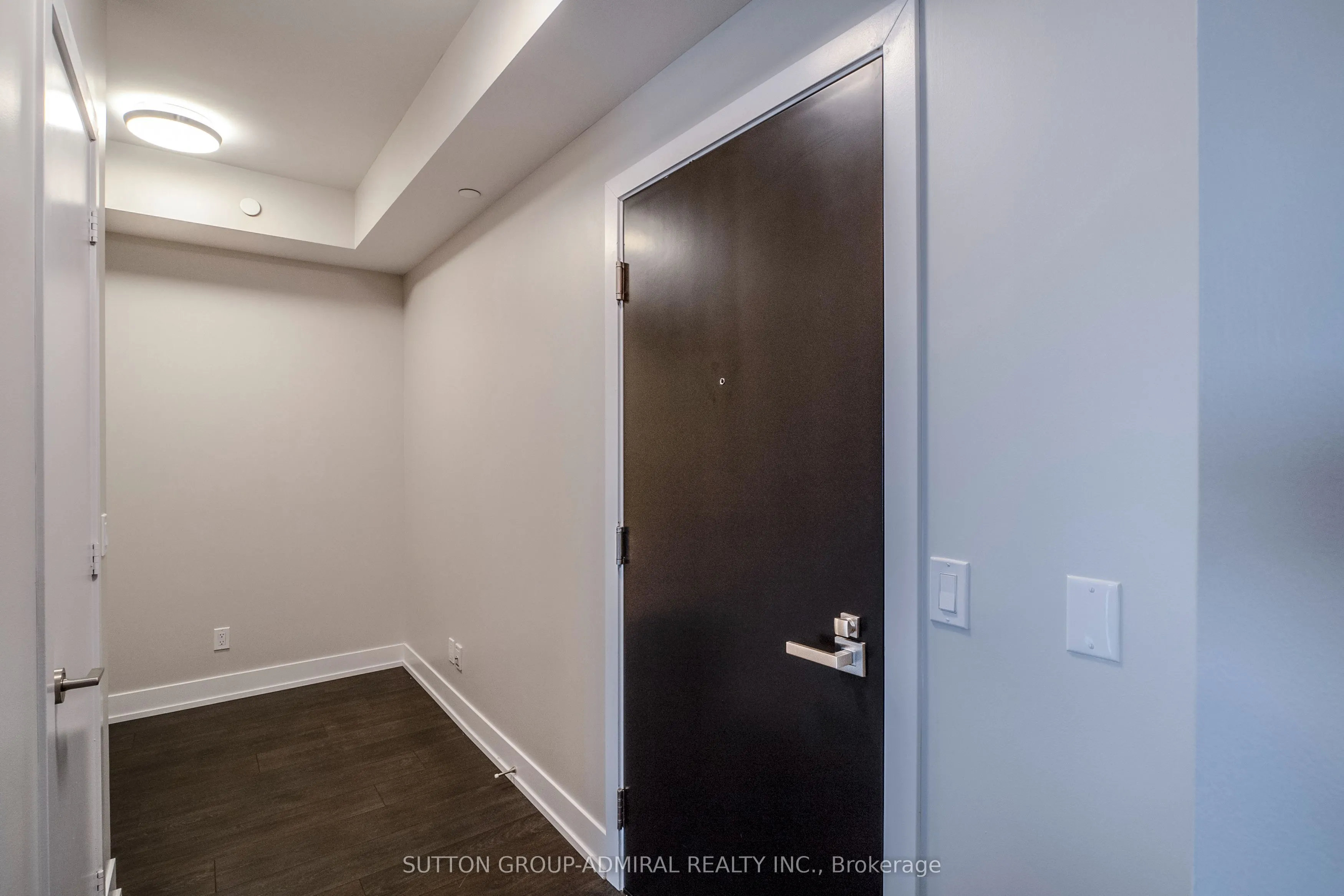 9471 Yonge Street, #636