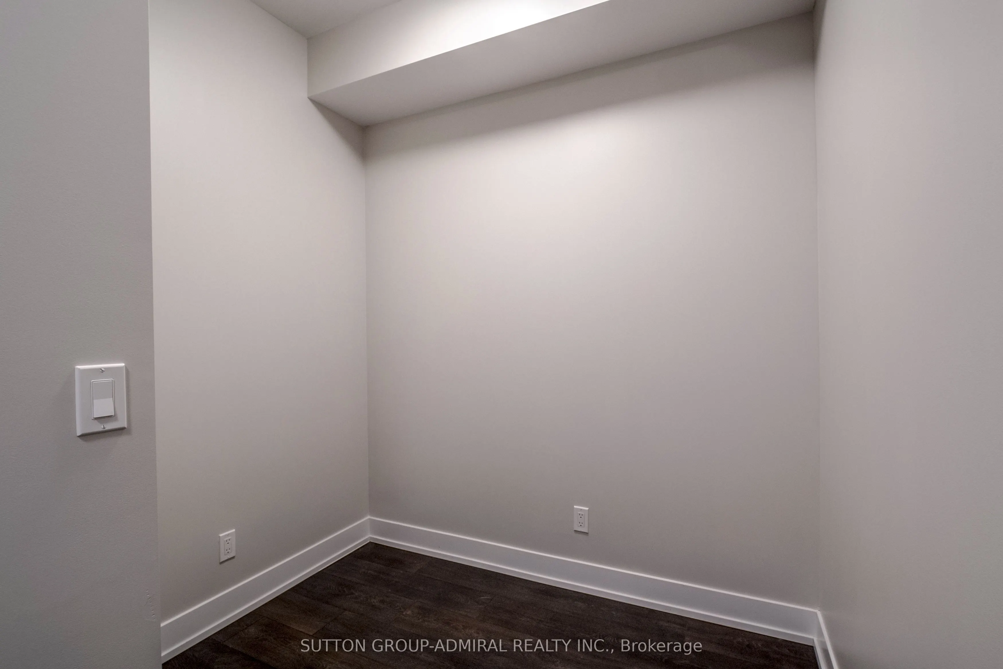 9471 Yonge Street, #636