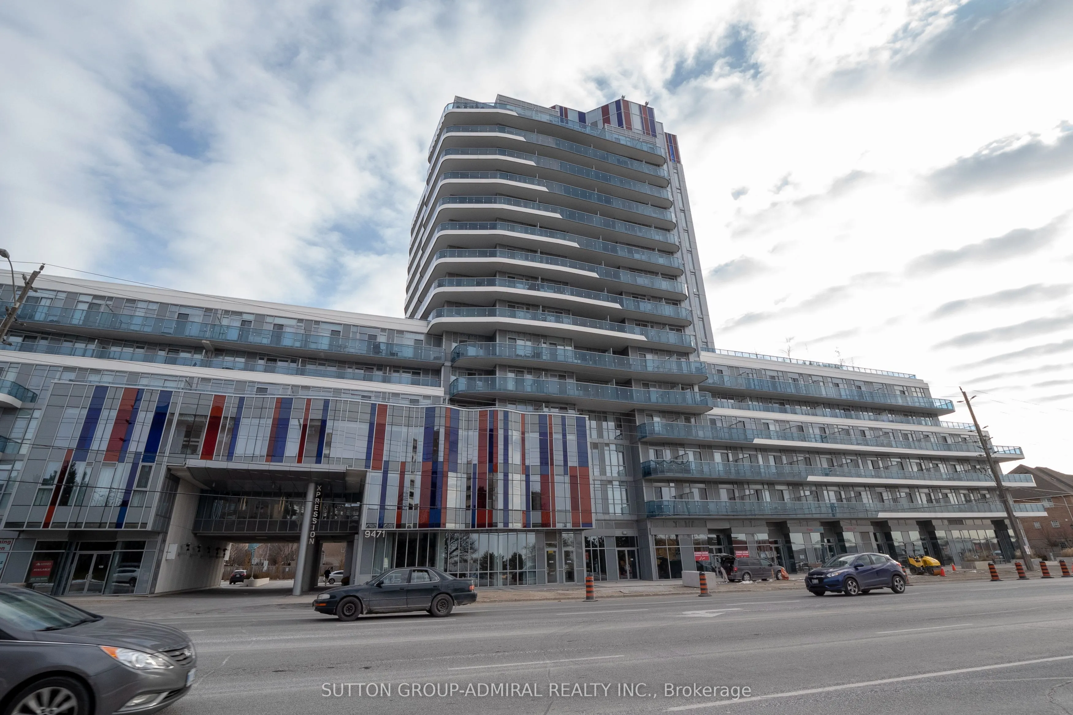9471 Yonge Street, #636