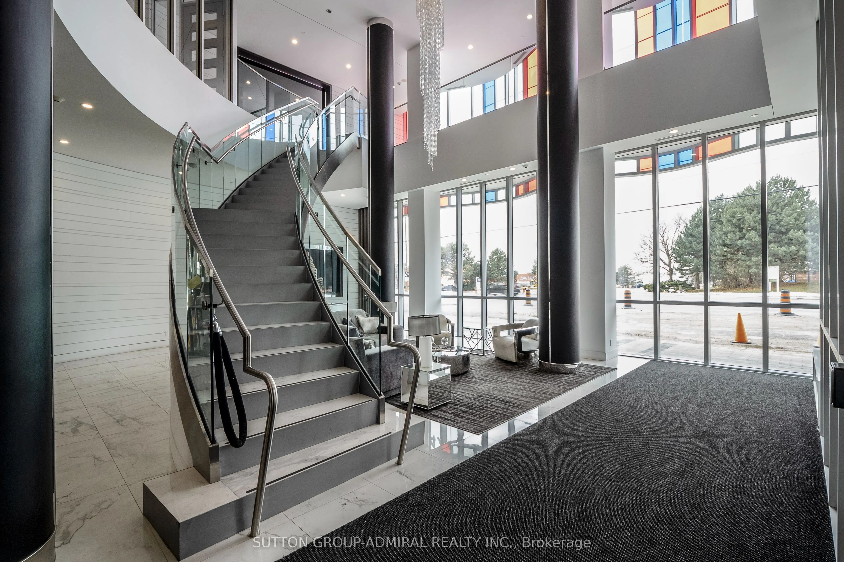 9471 Yonge Street, #636