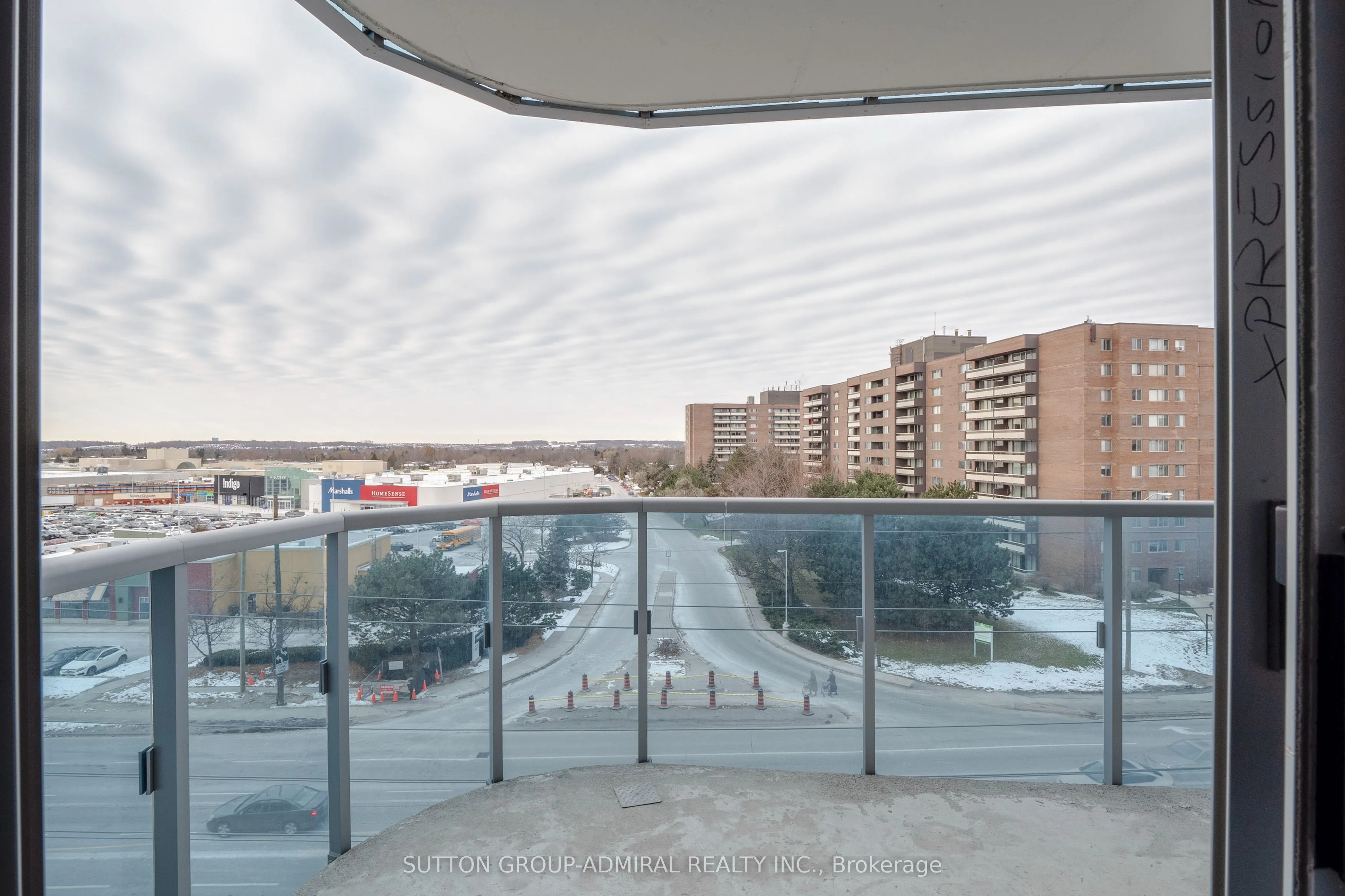 9471 Yonge Street, #636