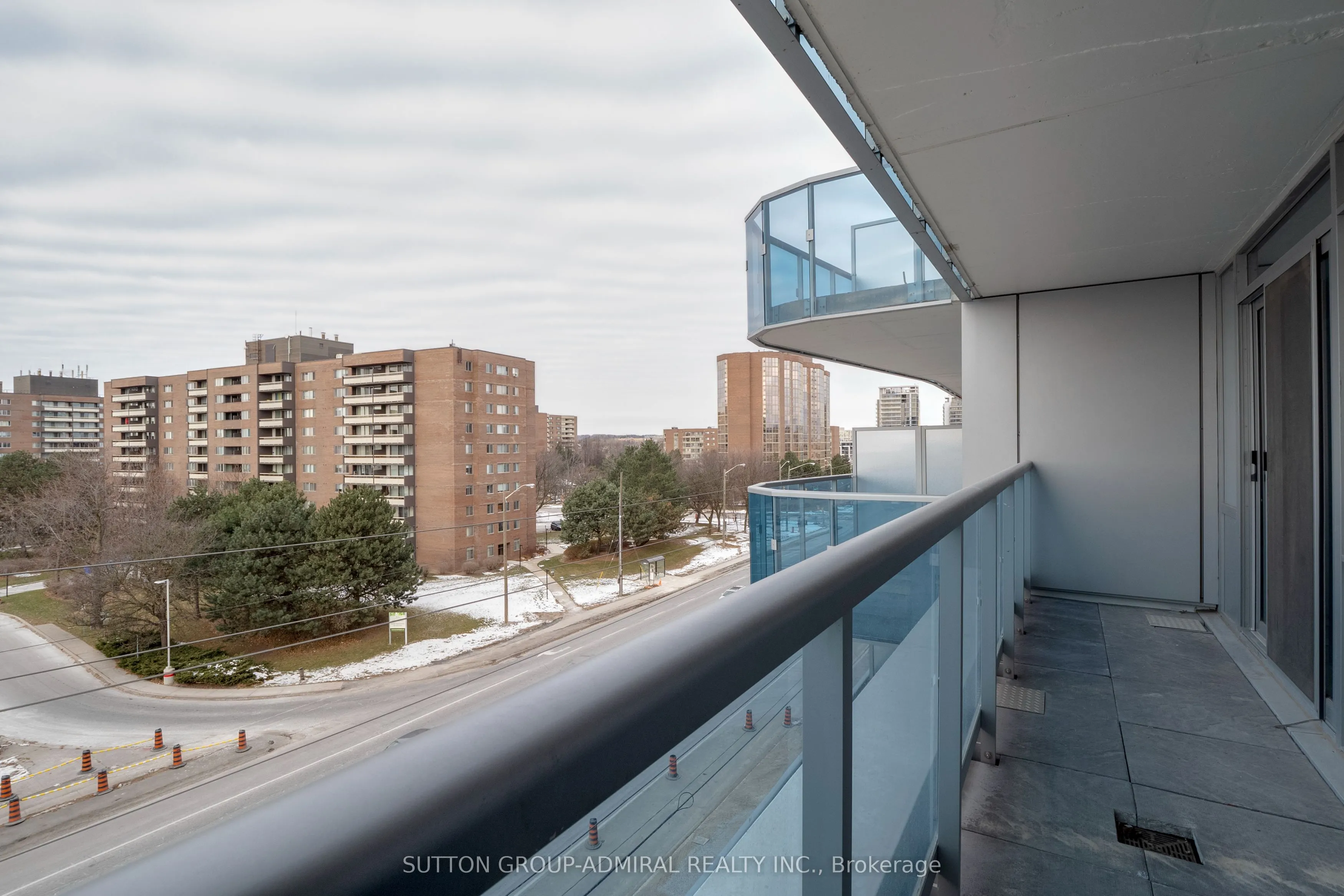 9471 Yonge Street, #636