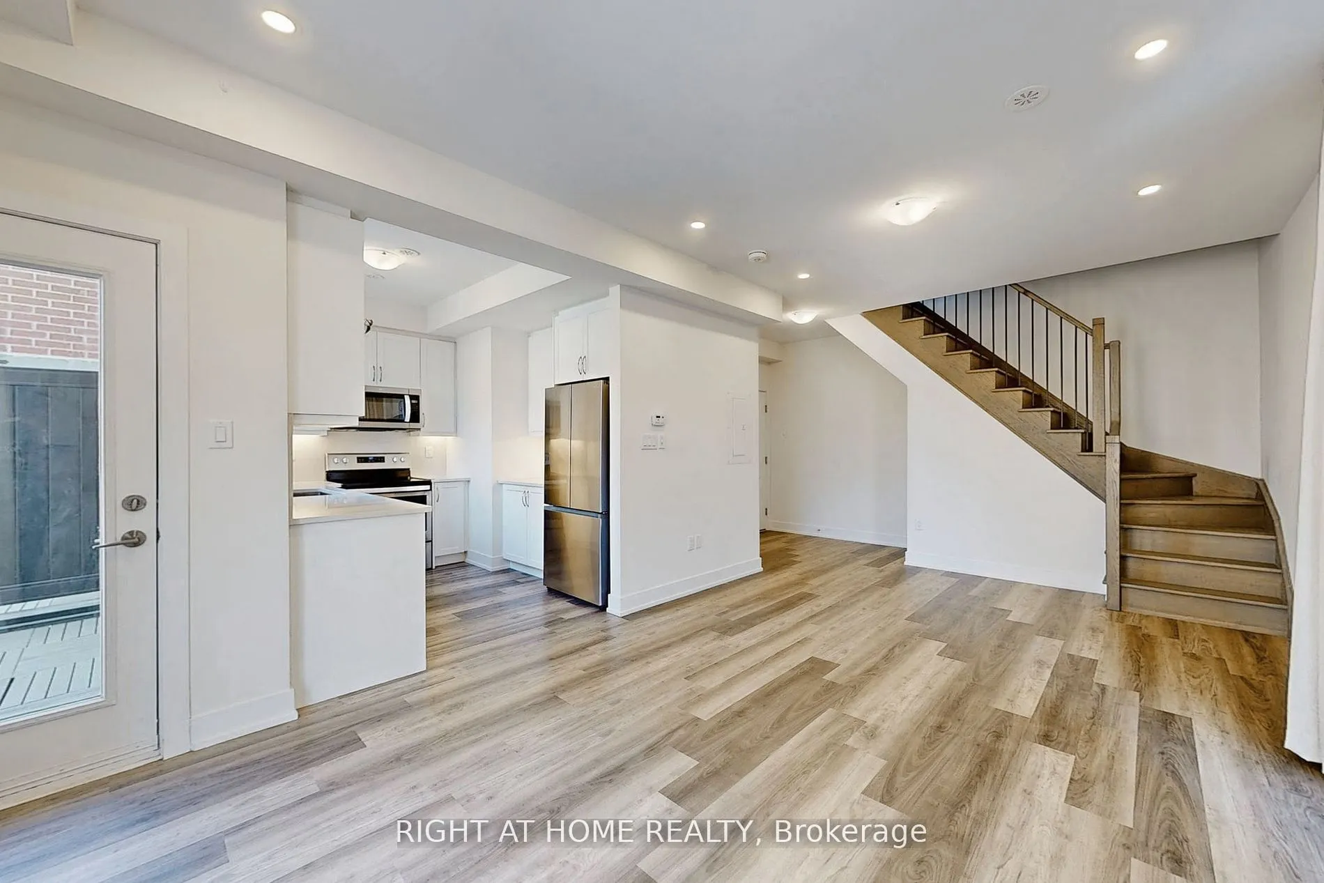 9 Phelps Lane, #TH7