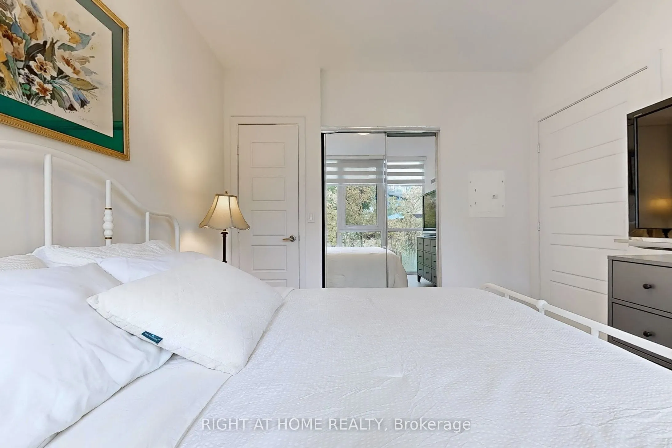 375 Sea Ray Avenue
