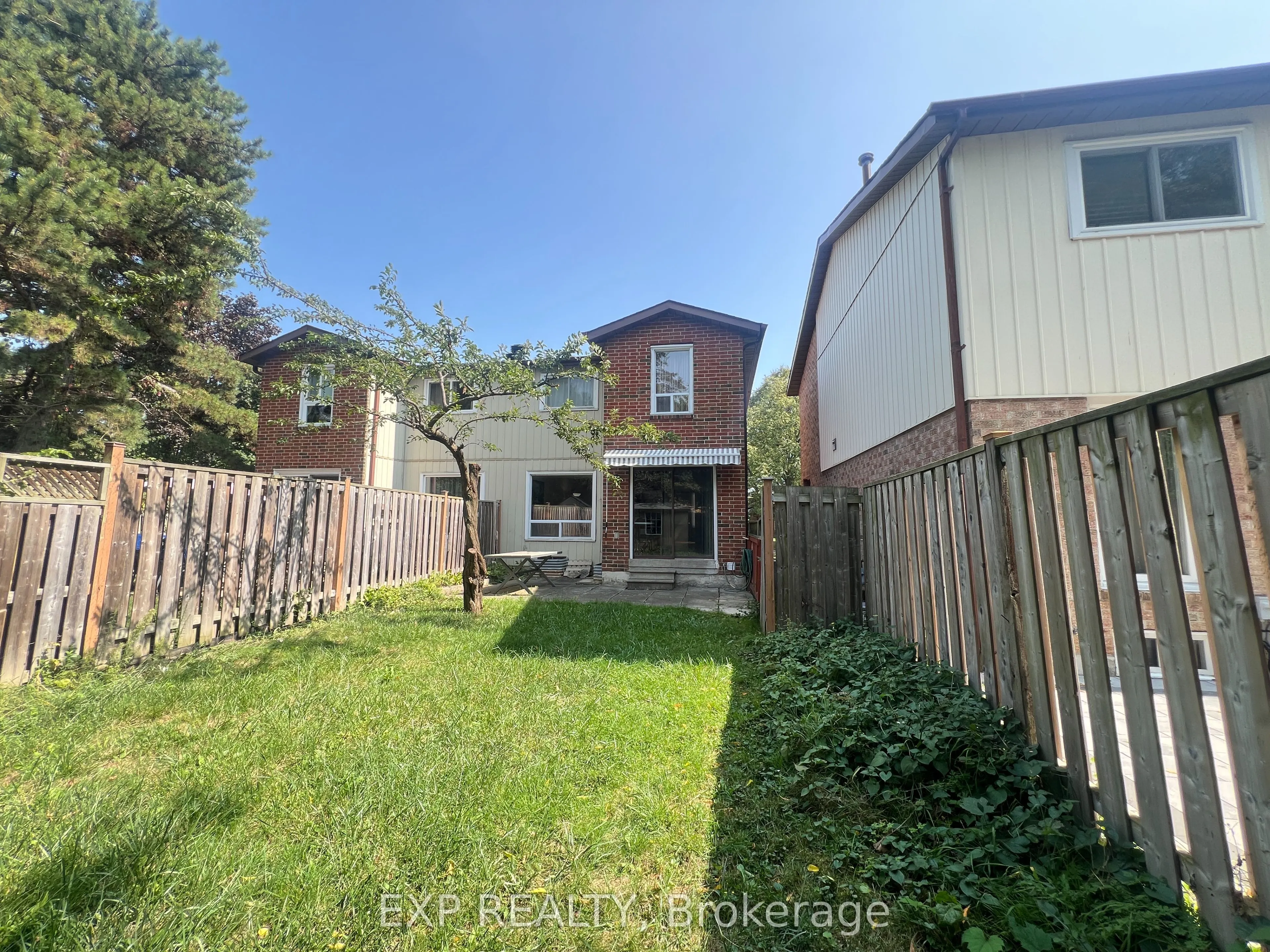 53 Empringham Crescent