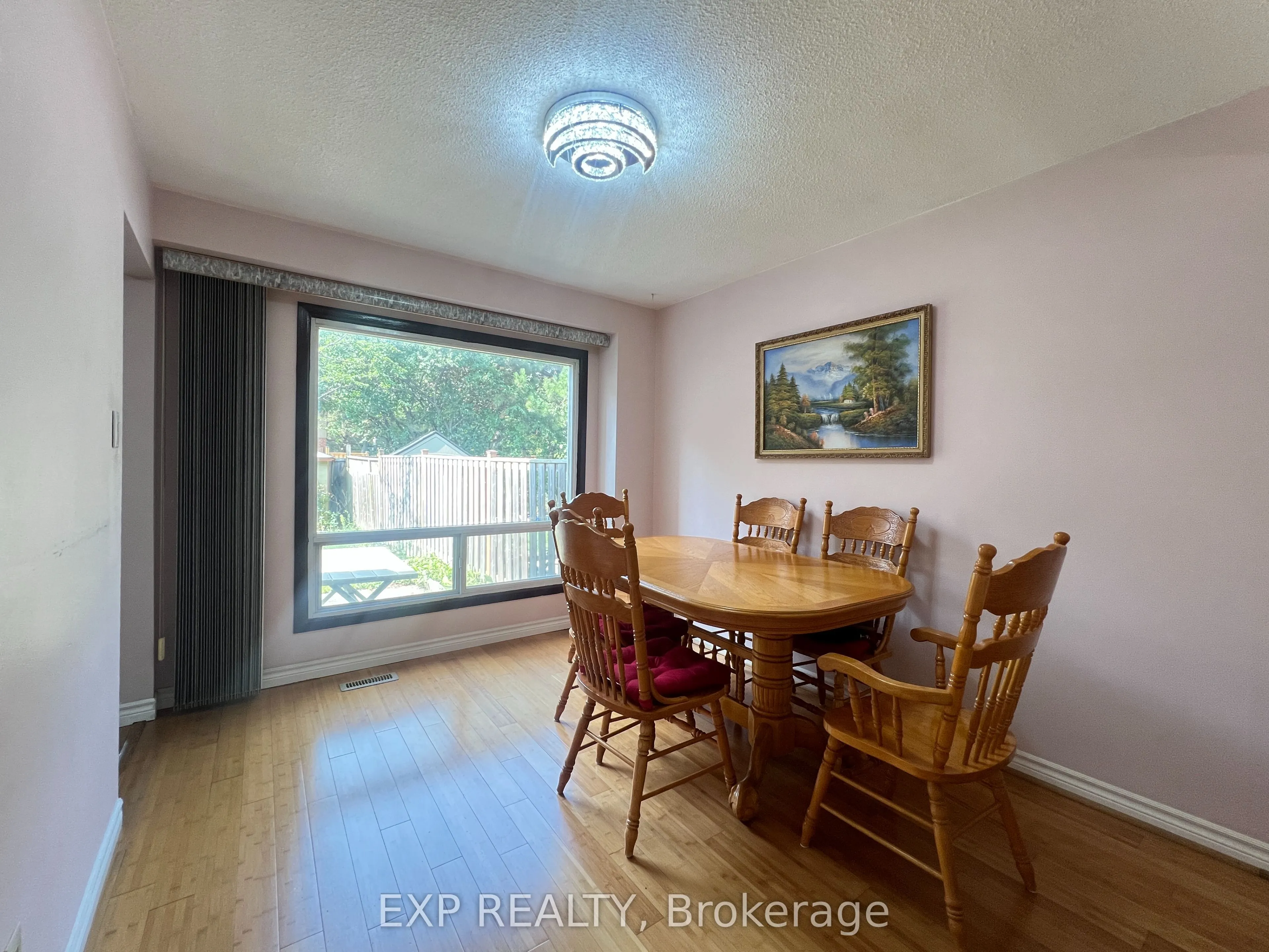 53 Empringham Crescent